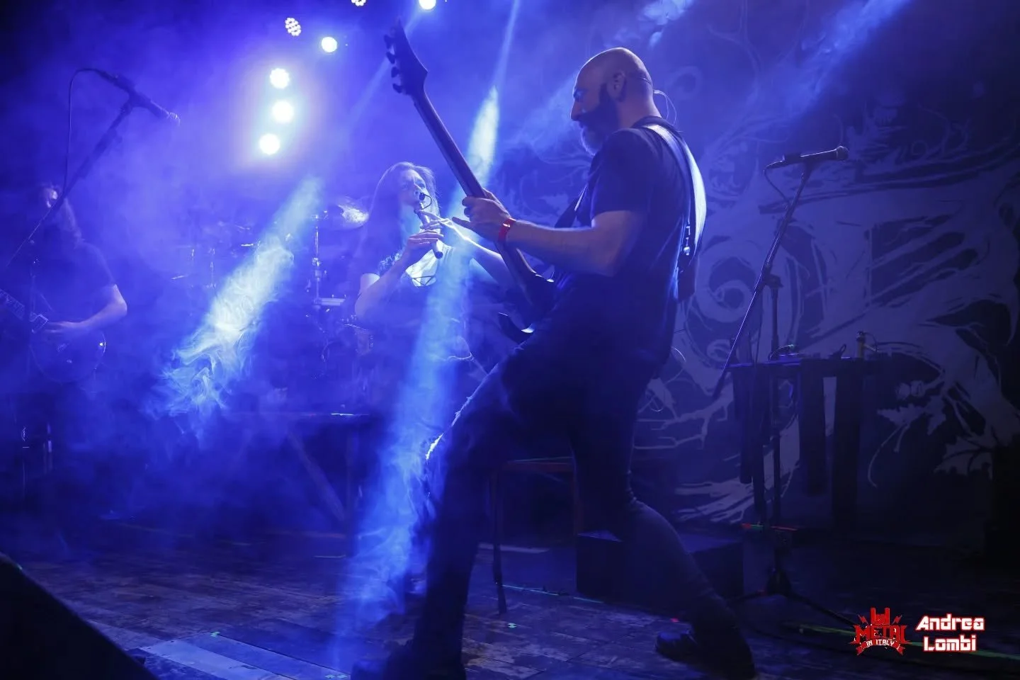 Live in Milan @slaughterclubofficial 🇮🇹 
📸 @metalinitaly
#saor #amidsttheruins #caledonianmetal