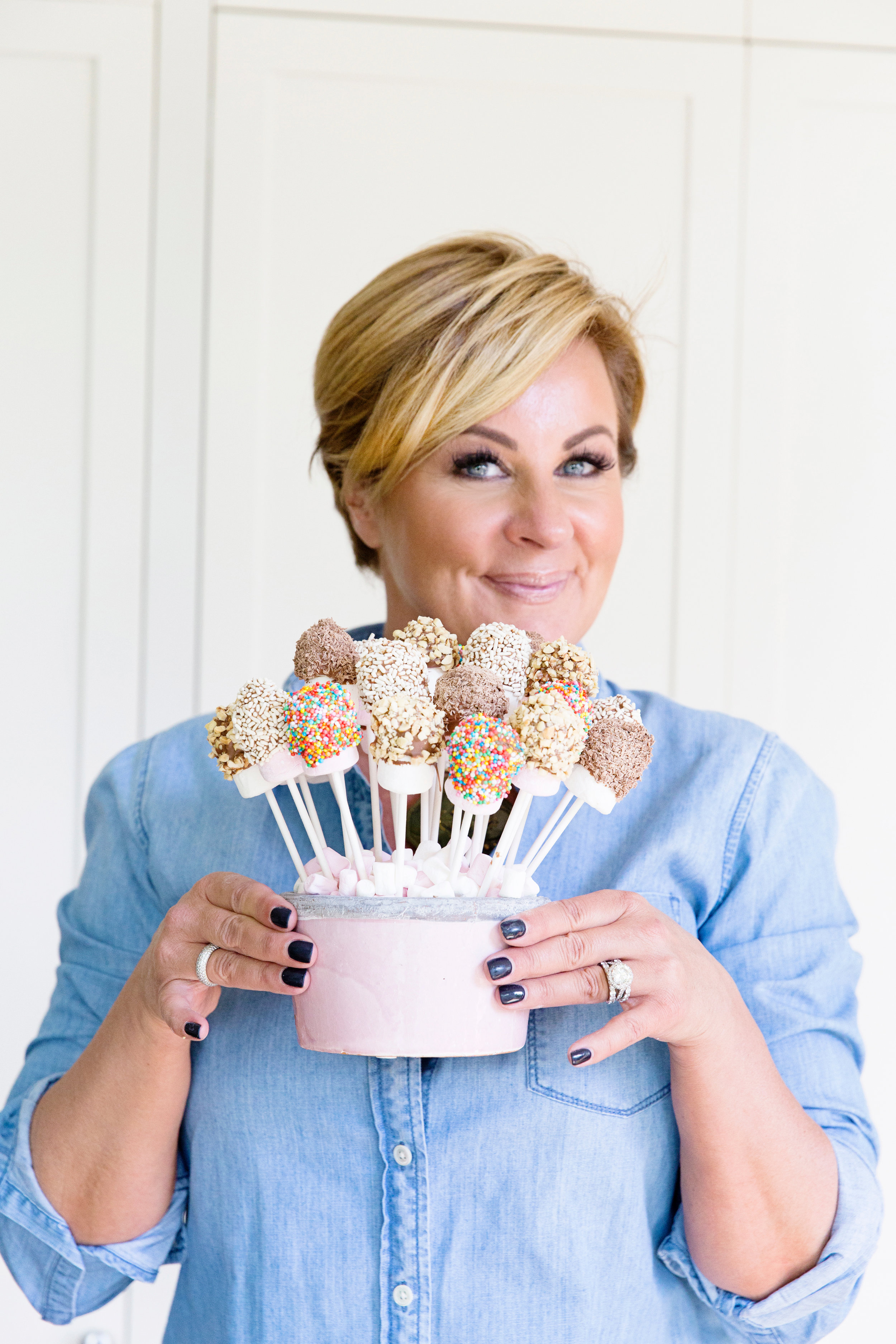 Marshmallow Pops 027.jpg