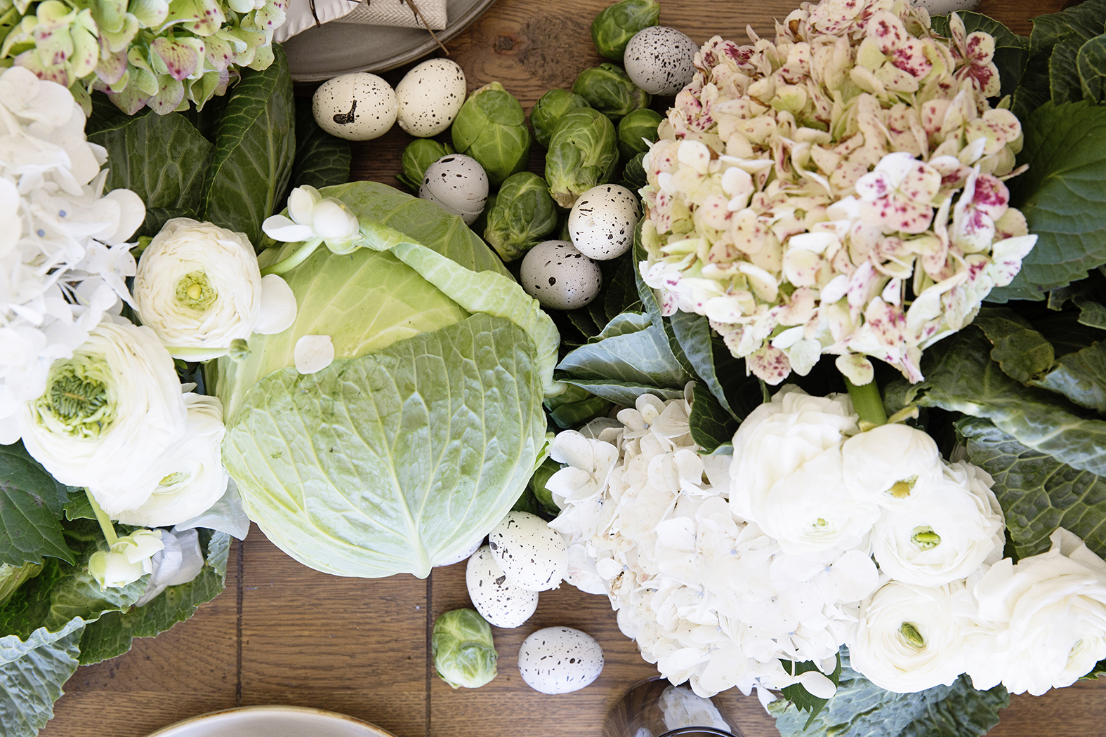 Easter Cabbage Table 012.JPG