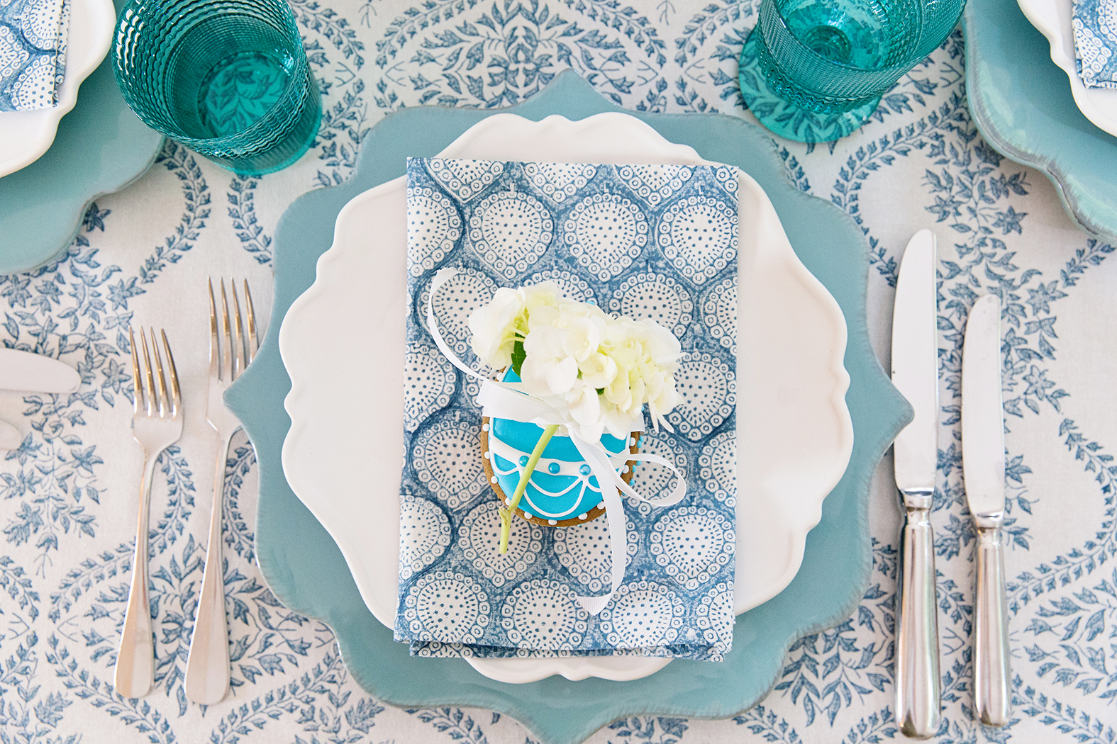 Blue White Easter Table 007.jpg