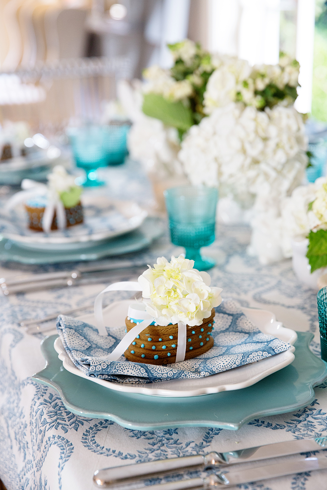 Blue White Easter Table 002.jpg