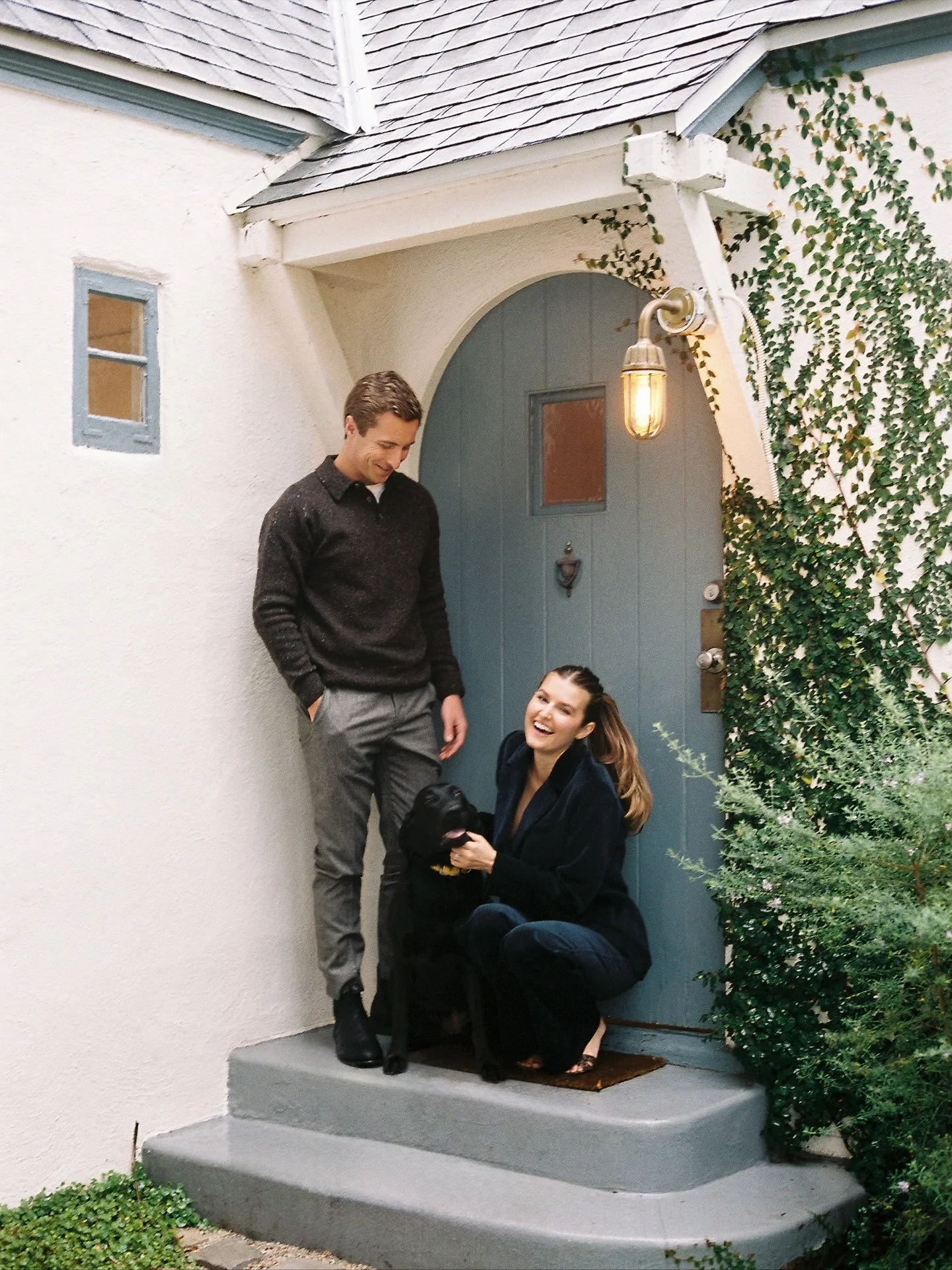 Happy Holidays in @sezane 🕯️🐾
Love: Sara, Joe &amp; Susie #sezanelovers