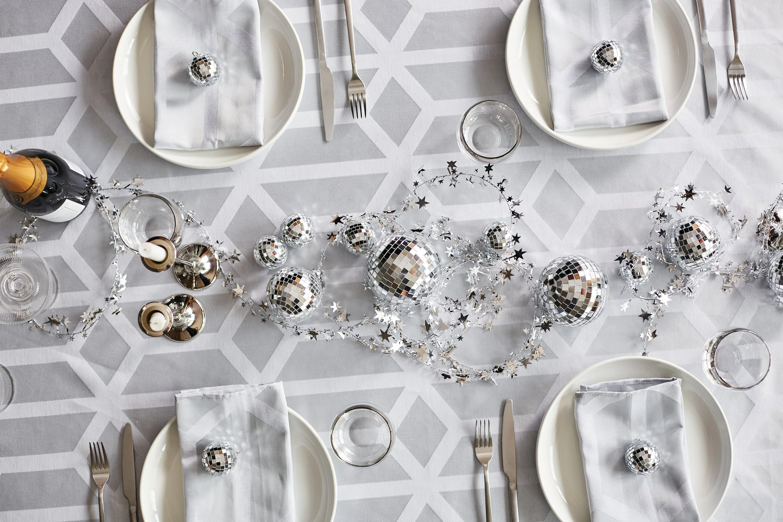 TheStudiobyMicole_Magnolia_Silver_Table_Linen_0476_FULL.jpg