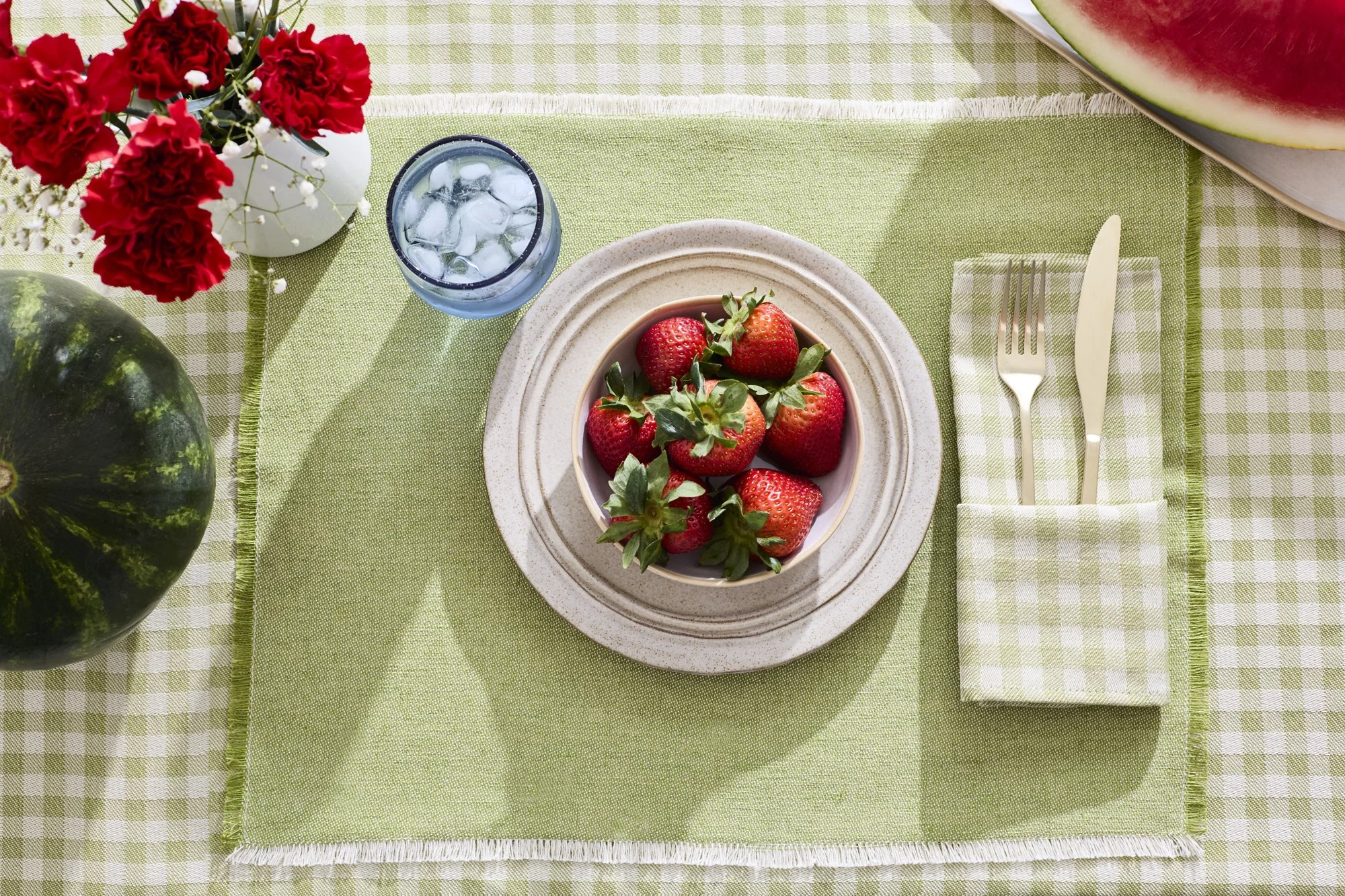 Loom_and_Table_Green_Gingham_Placemat_Look_0186.jpg