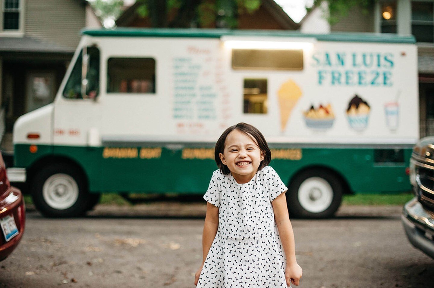 OK...I know the world is right in the middle of crazy town recently, but can we for a second just appreciate that we all were kids once, and that we probably all got just as excited as this little one about ice cream?⁠
.⁠
.⁠
.⁠
.#familyphotography #f