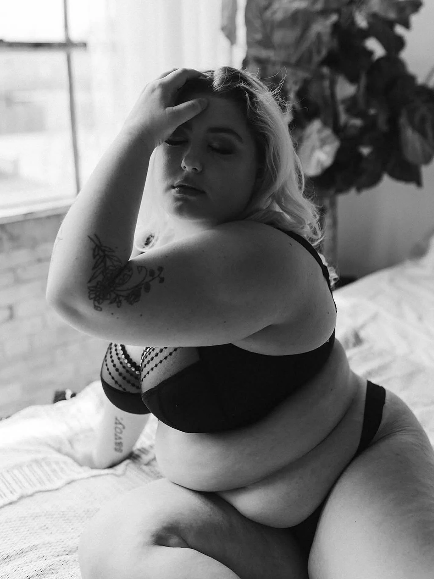 Softness isn&rsquo;t weakness; it&rsquo;s the courage to stay open in a world that tells you to harden. In front of the camera, softness becomes power, the kind that doesn&rsquo;t demand attention, it draws it in. 🖤
.
.
.
.
.
#michiganphotographer #