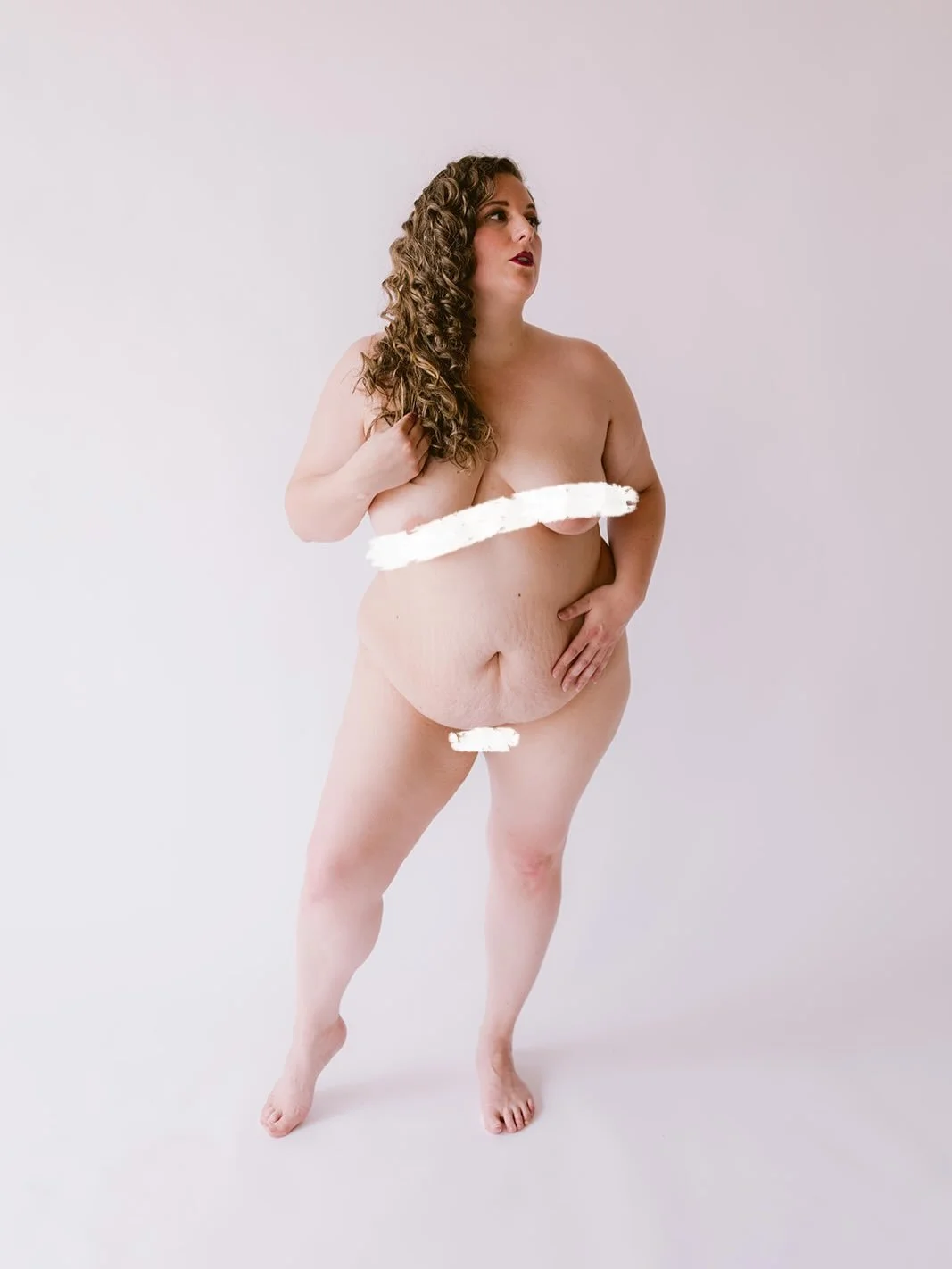 When 2026 is about highlighting who you are now, instead of resolving to change.

Maybe it&rsquo;s about honoring where you are, or simply documenting this moment. 💛

Book a 30 or 45-minute boudoir session with me in the studio this Sunday and bare 