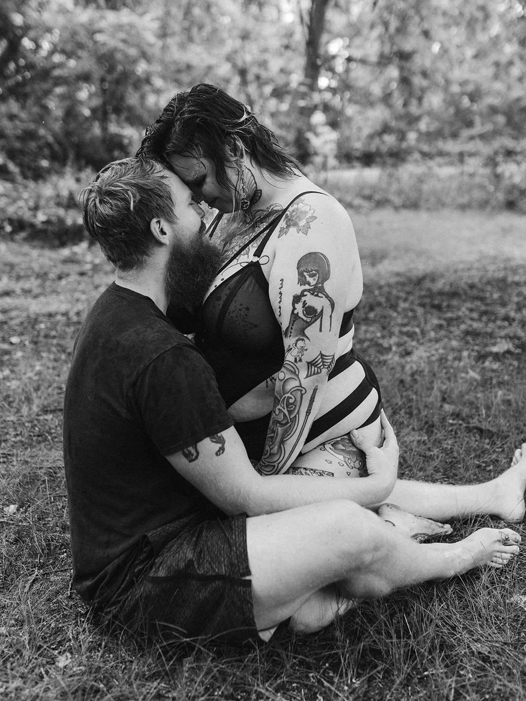 Caught in the rain. 🖤☔️