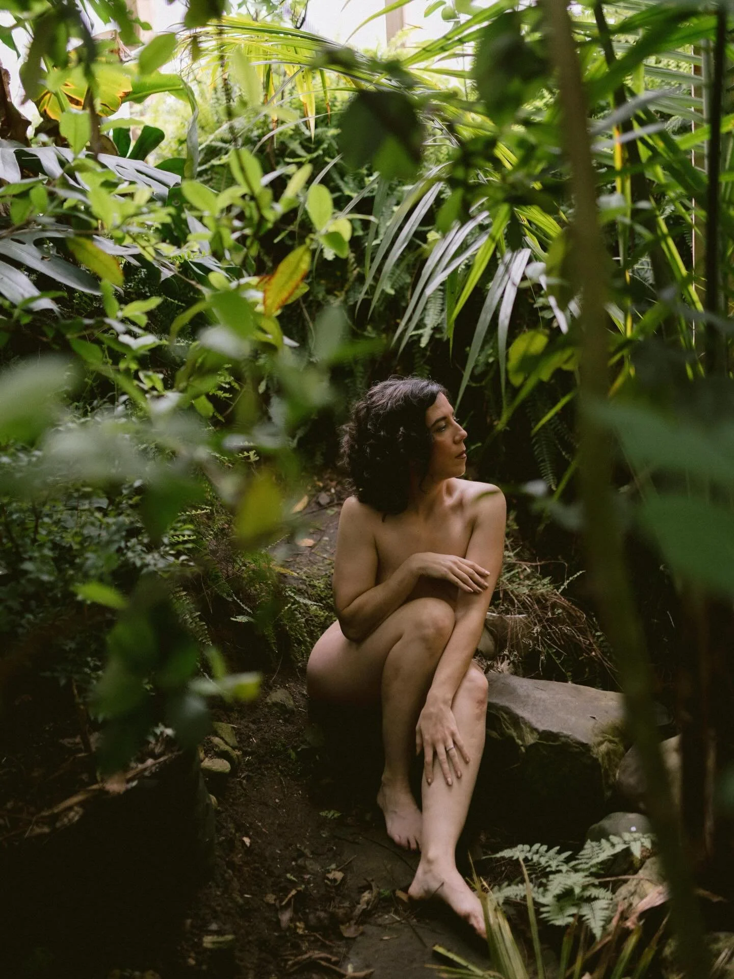 The greenhouse will always be such a fun spot to photograph. Rachel and I created beautiful images in this small, growing space, and this one is a solid favorite. 🐞🌱
