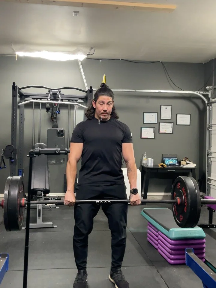 Jammed my wrist and I can&rsquo;t hang clean this week, so Instead I&rsquo;m running these high pulls. 

225lb for sets of 4.  Dropped to 135 and did a few sets of 10. 

Not everything is going to go your way&hellip; ADAPT and keep going. 

#personal