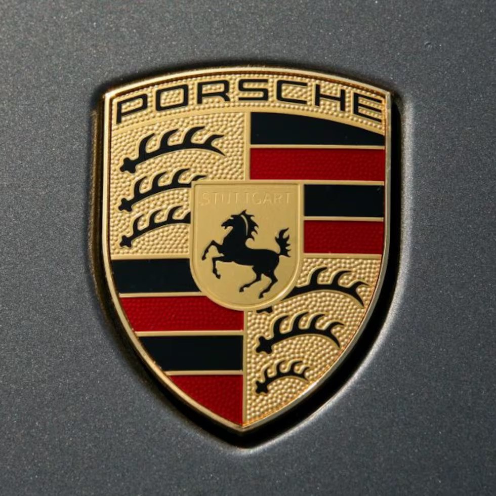 Porsche Social AV