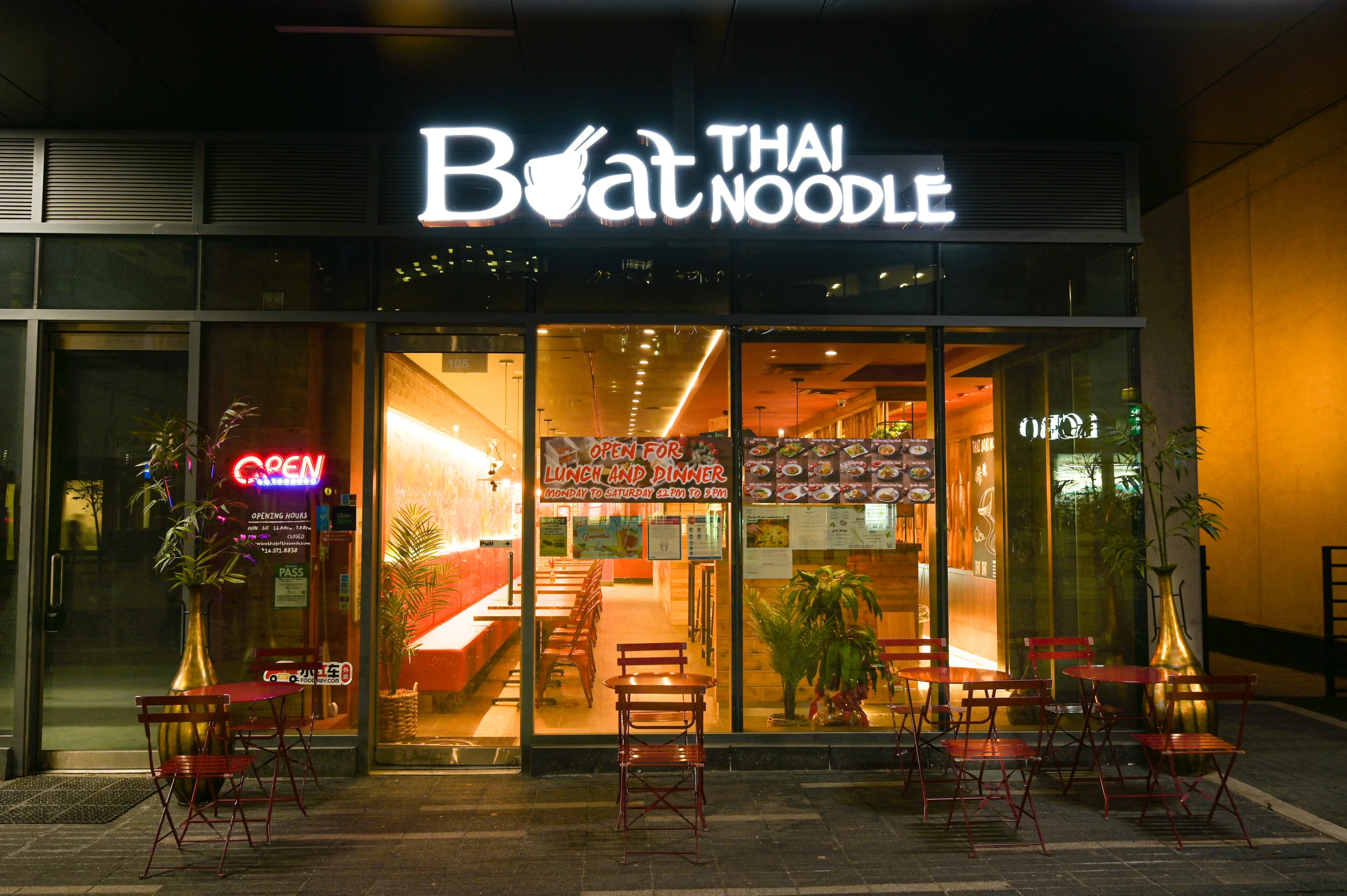 Thai Resturant ( Downtown Toronto )