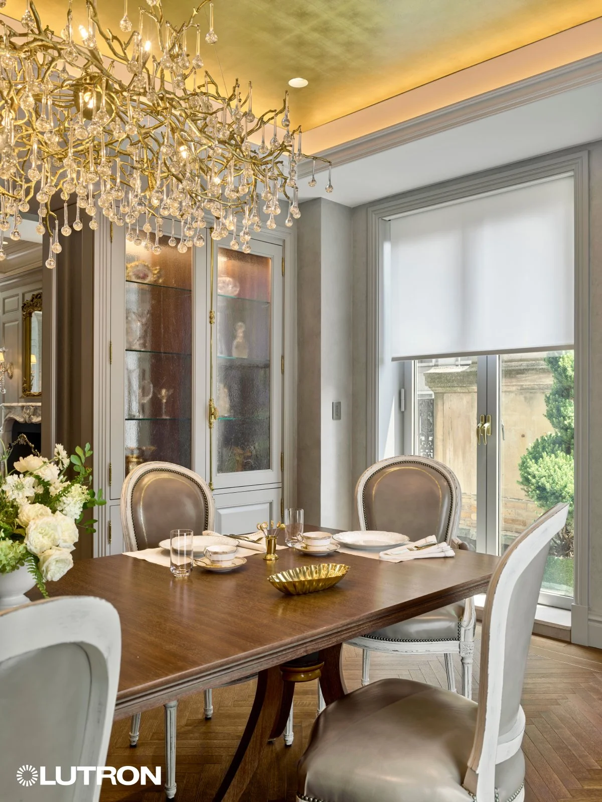 Full privacy roller shades