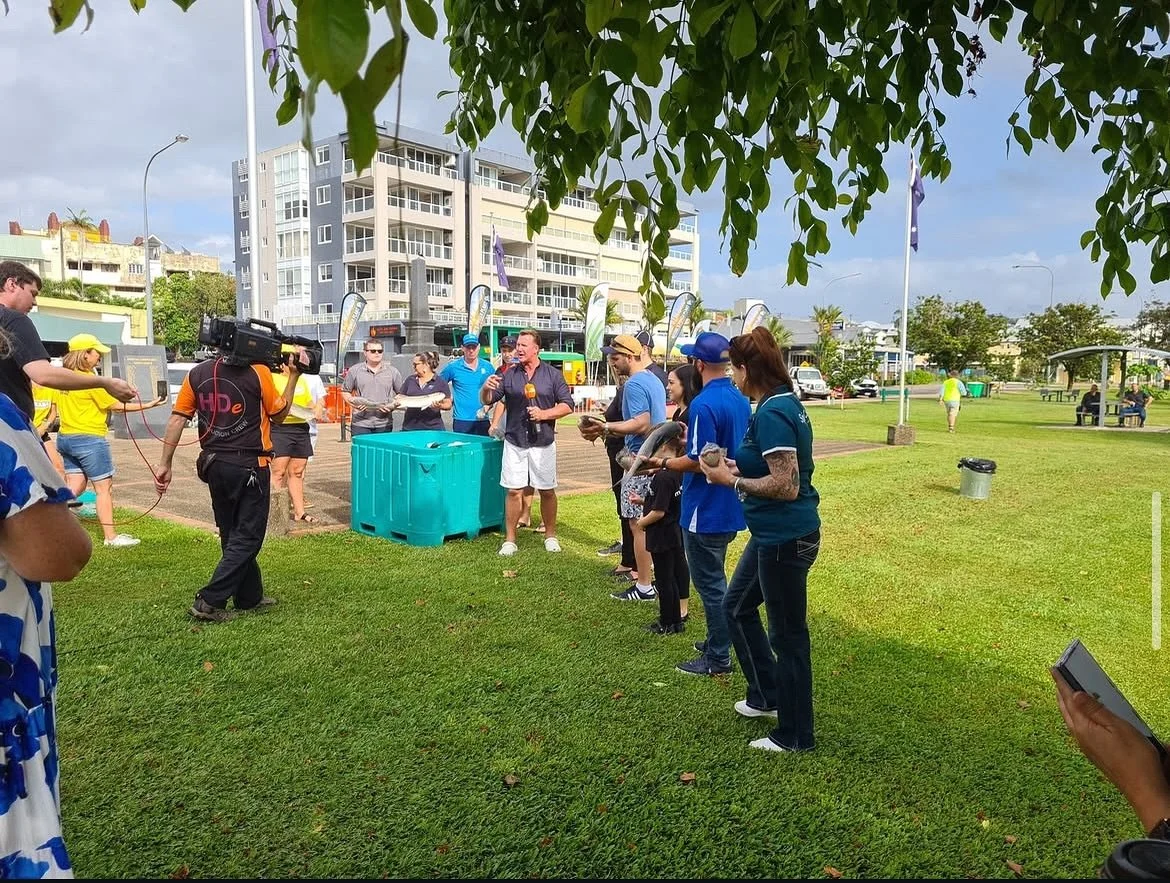 Got a good arm or just a good haircut? π‍βοΈπ
Prove you’re not just rocking a mullet — throw one! π―
It’s nearly time for our annual riverfest mullet throwing competition! Come on down tomorrow for your chance to win and see t