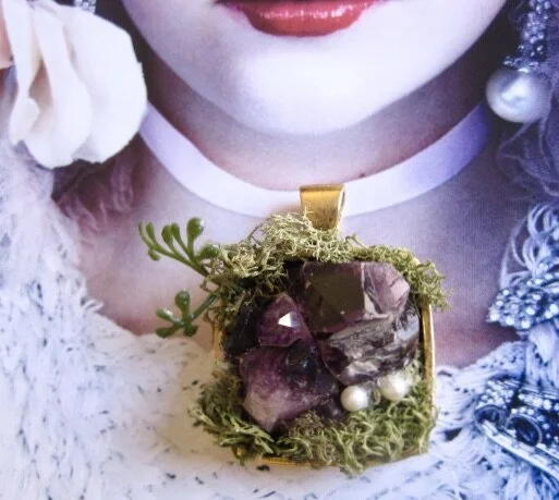 Mineral rock garden zen jewelry with Amethyst and moss, set in gold frame