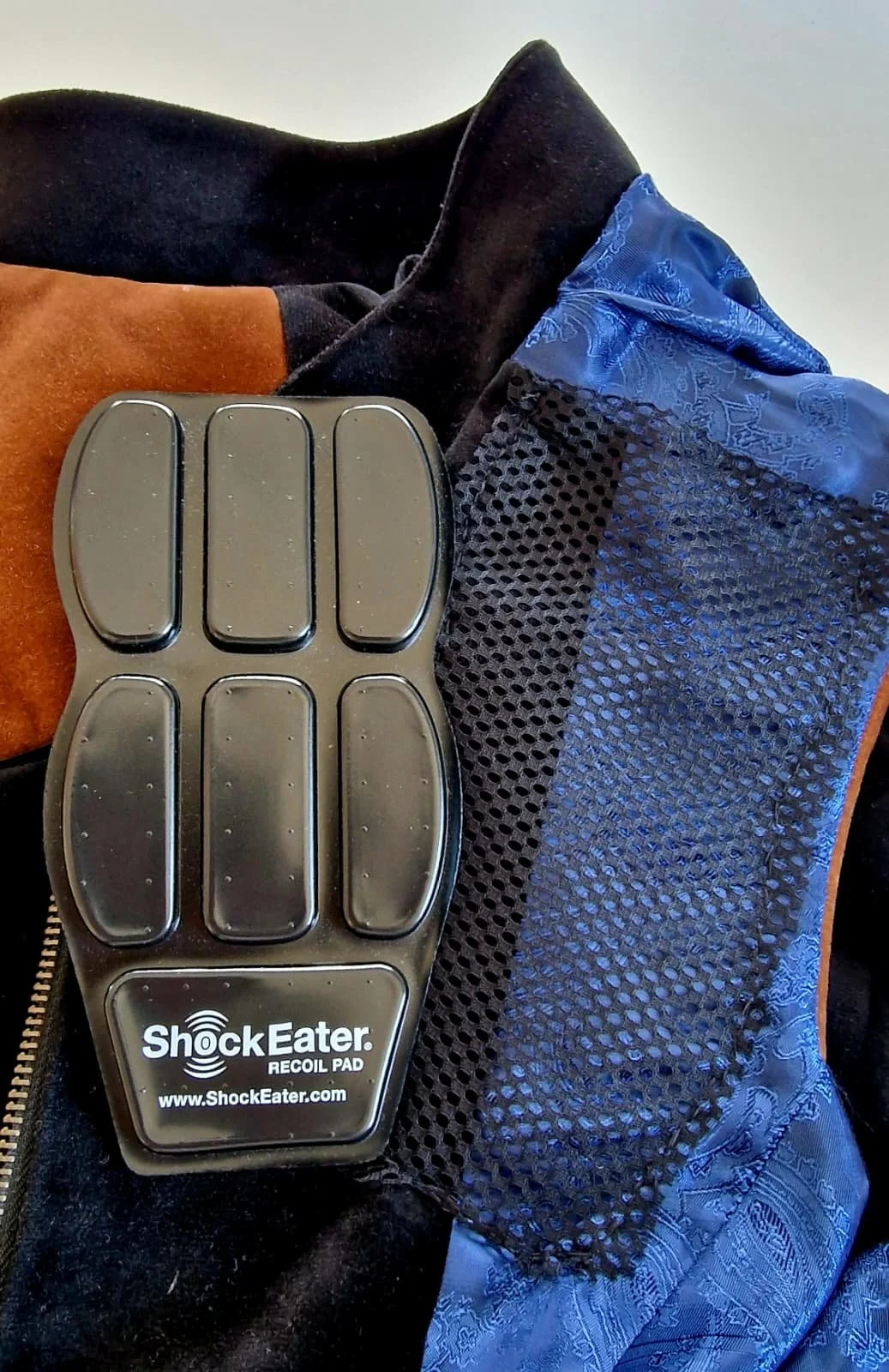 shooting vest hoi an vietnam bespoken tailor ShockEater recoil pad