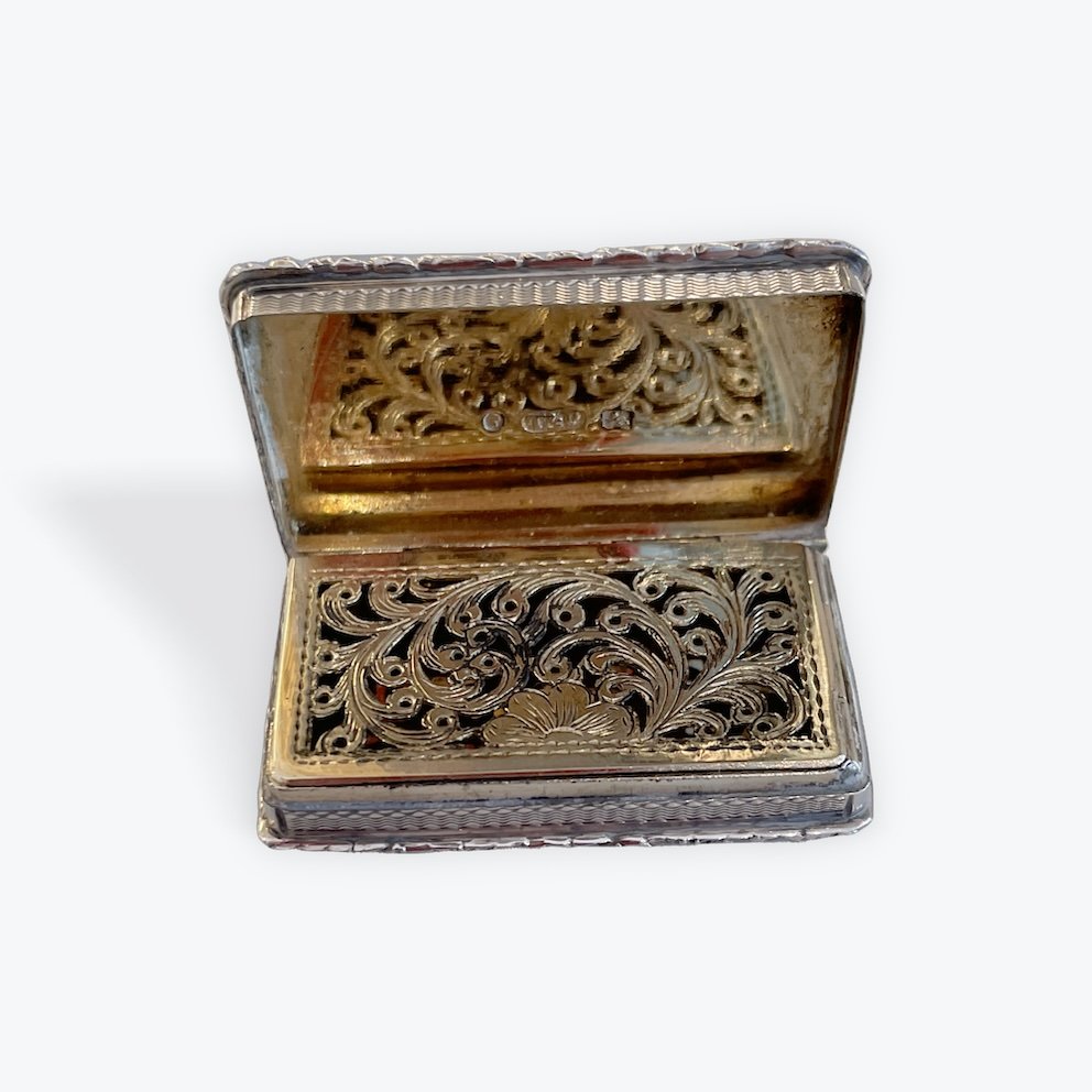 Interior silver vinaigrette box.jpg