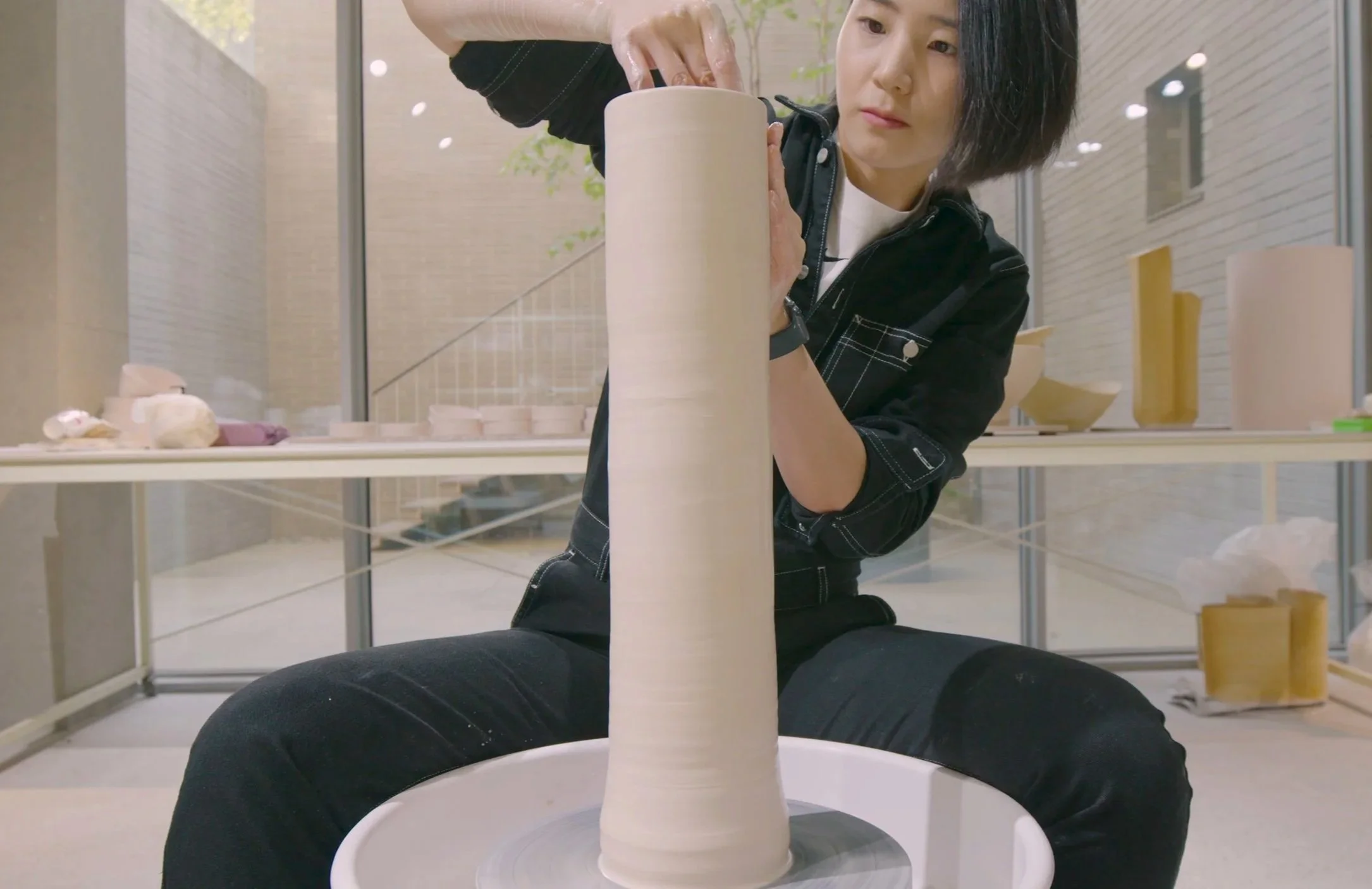 Live Online Workshop Korean Wheel Throwing: Tall Cylinders