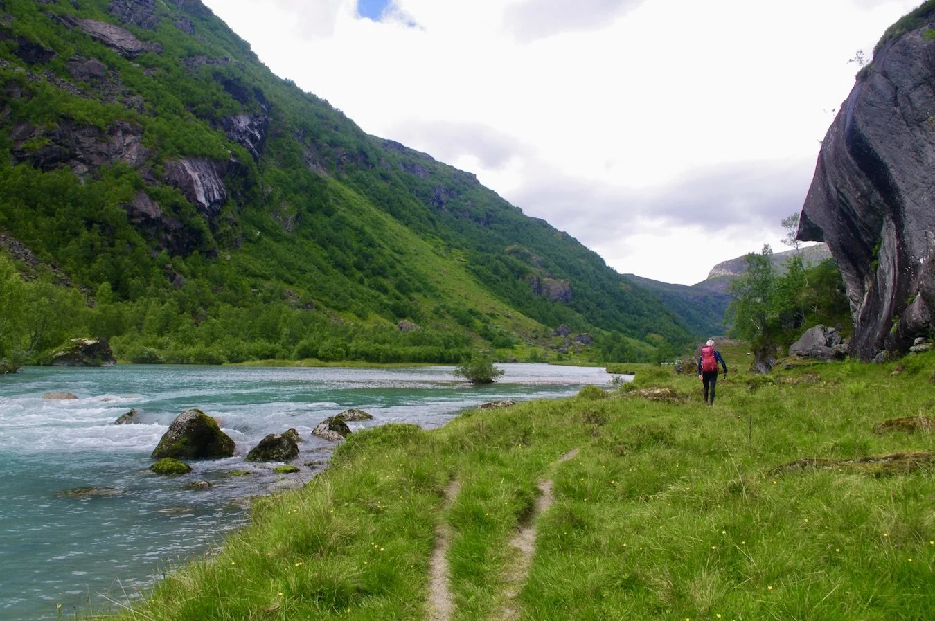 Flott sti innover Mørkridsdalen
