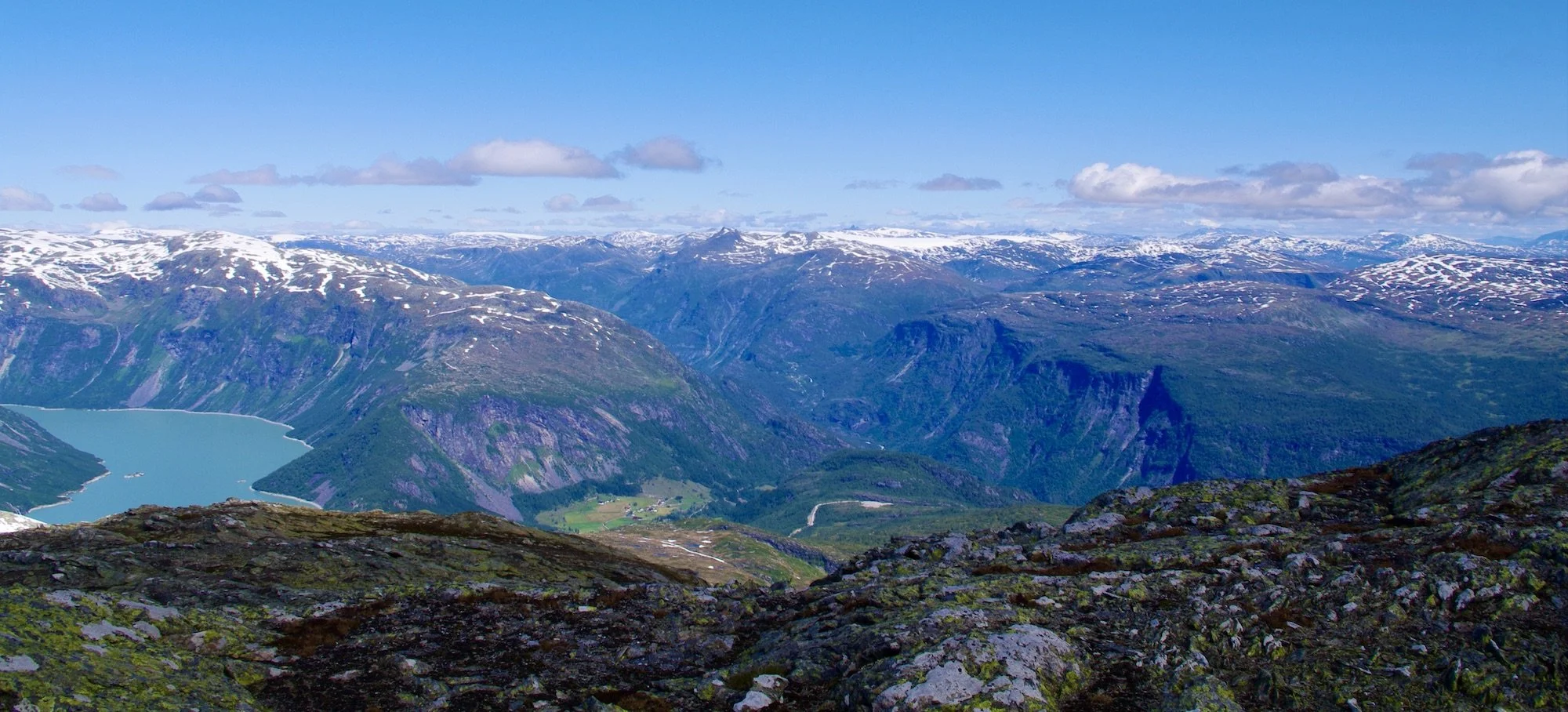 Leirdalen fra Asbjørnnosi 1610 moh.