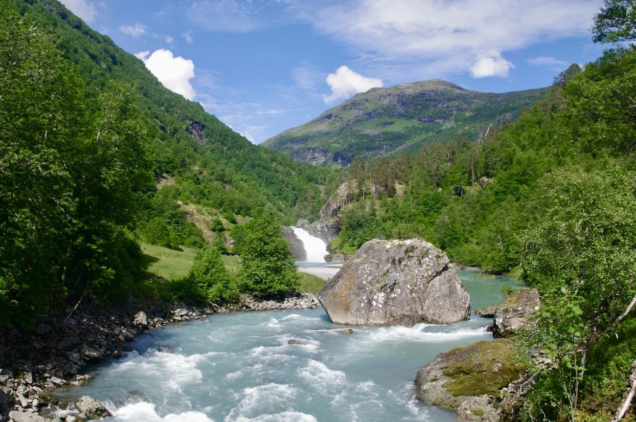 Vakre Bølifossen i Mørkriselvi