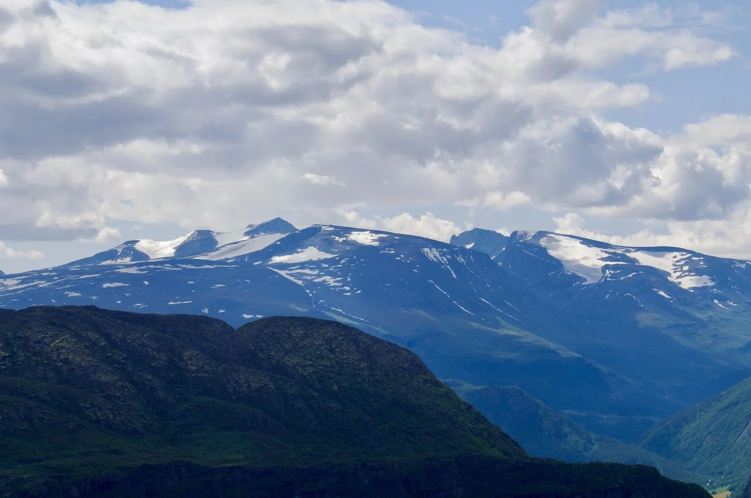 Galdhøpiggen fra Lomseggen_Lomseggje_Lomseggi