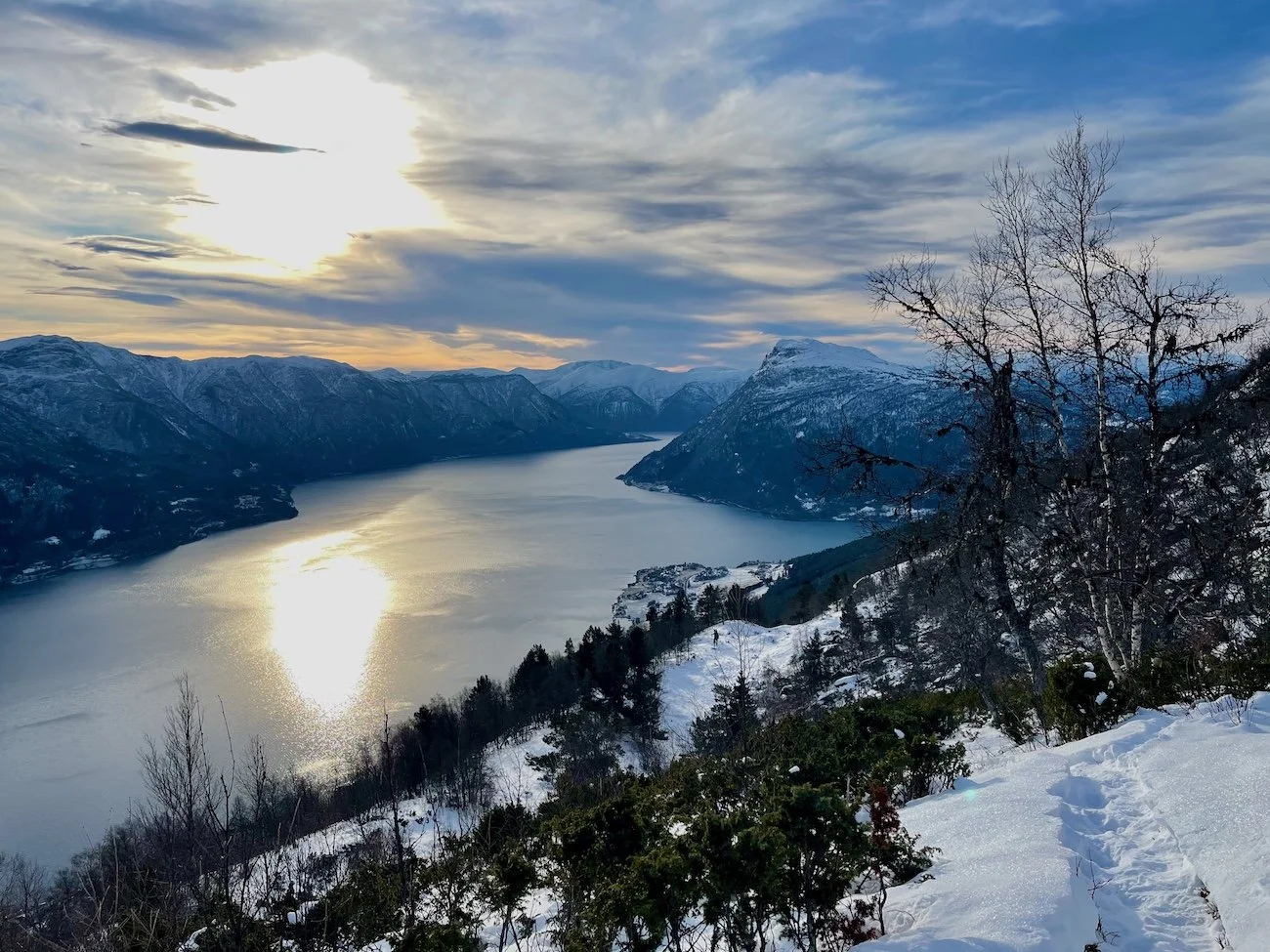 På nydelig snøsti i Blokkedalen