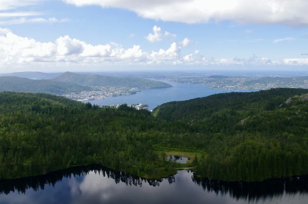 Vidden Vidden Bergen - fra Fløyen til Ulriken — Fjellvenner.no