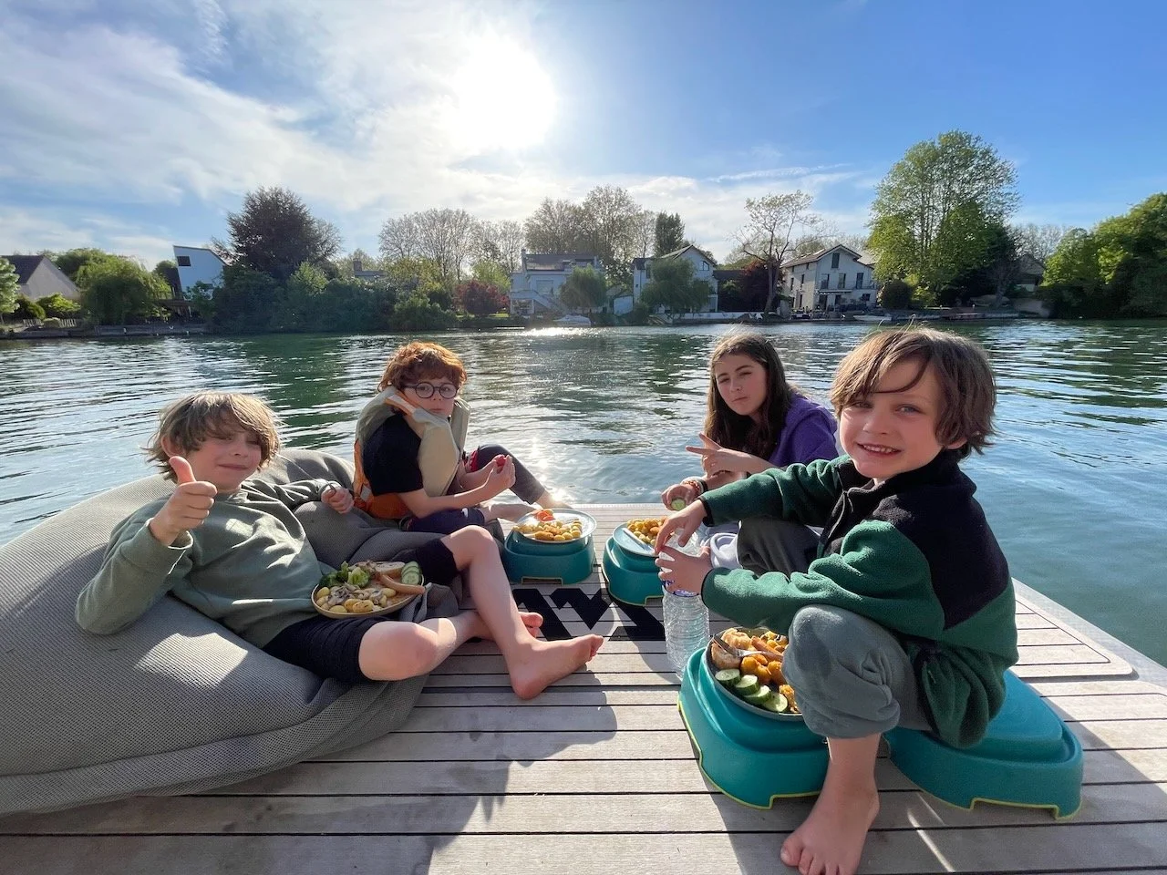 Paris : cousins, wing foil, platform