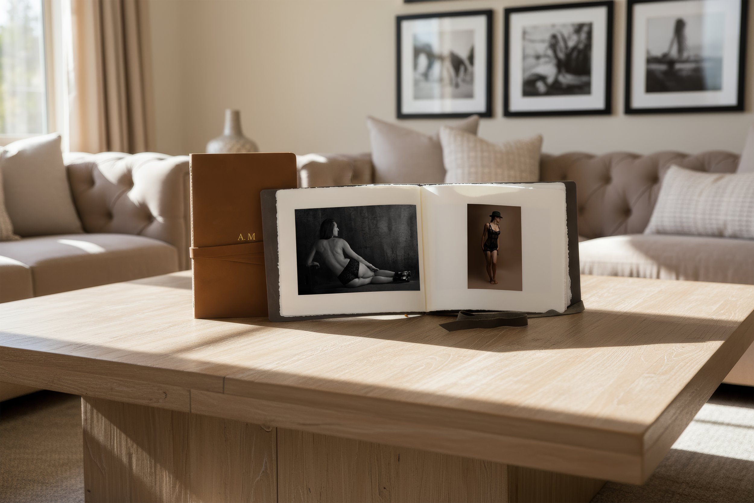 An exclusive handmade boudoir photography albul created by Monika M. Kubiak Photography