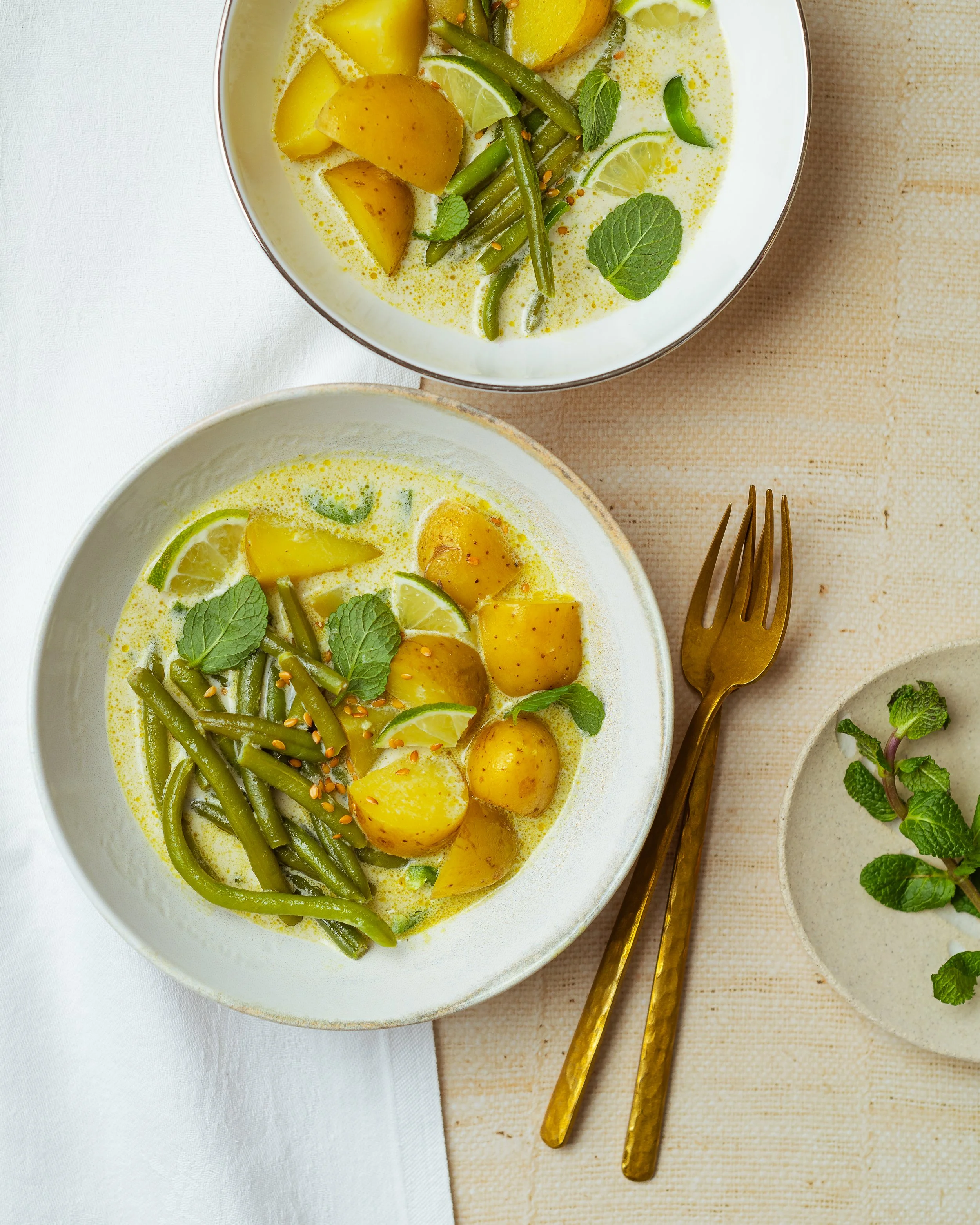 Green curry aux haricots verts et pommes de terre nouvelles