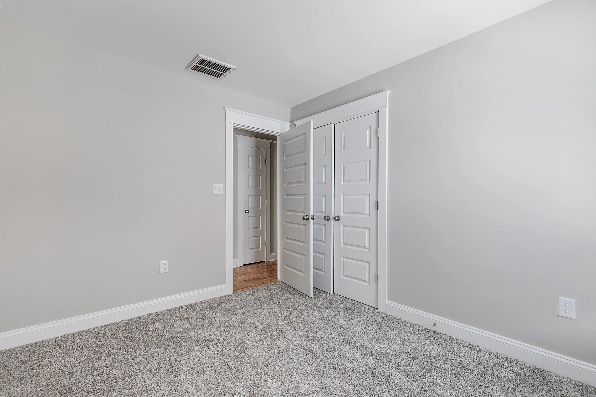 2310BFairmountAve (25 of 30)_2500.jpg