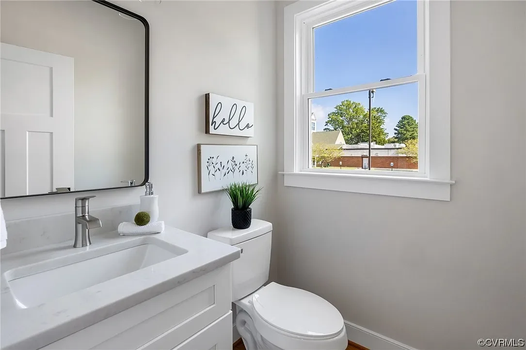 1202 N 34th_ST_12.webp