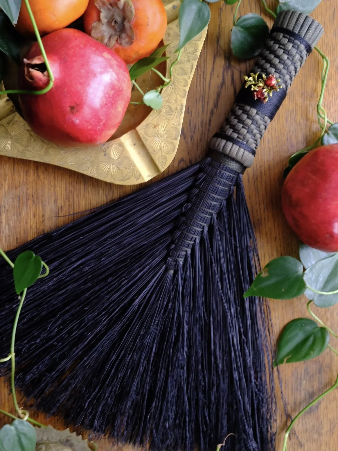 Black & Green Pomegranate Practitioner II Broom