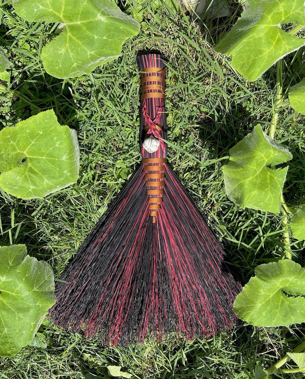 black red orange garlic web1.jpg