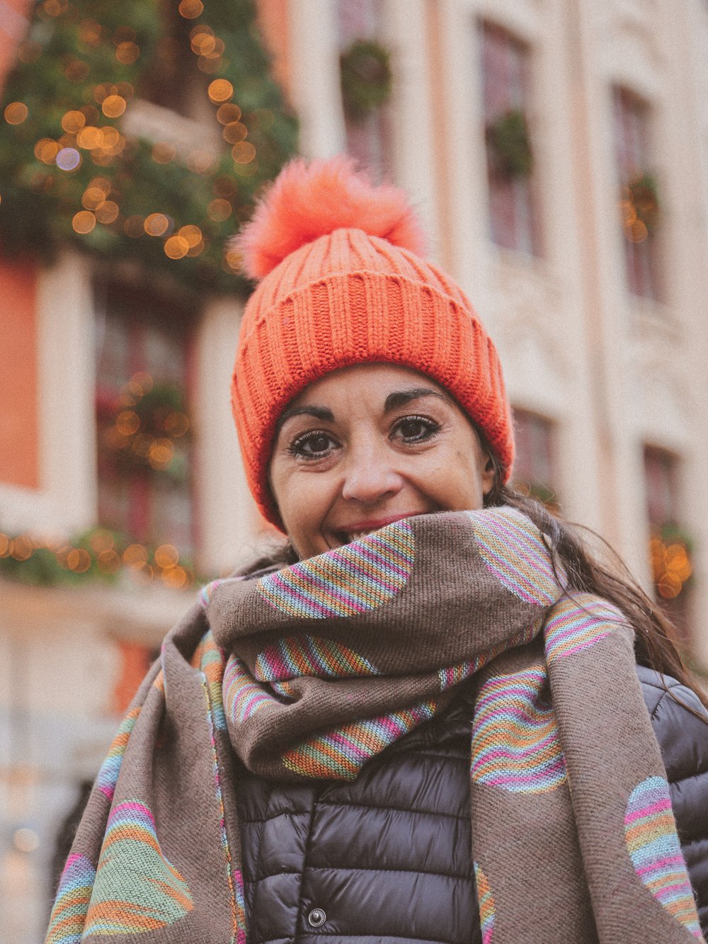 Bonnet orange laine et pompon — Vetement original femme fashion