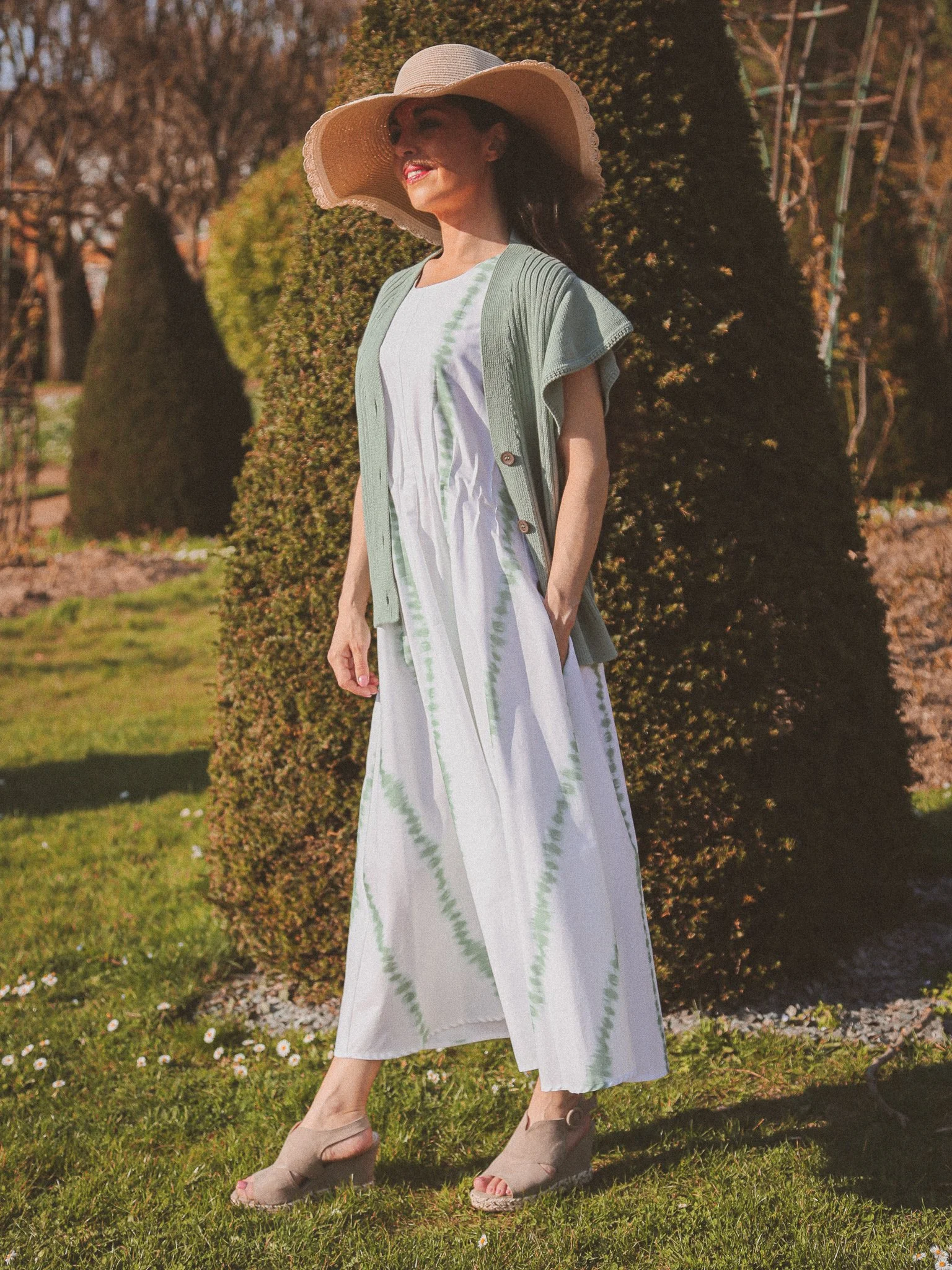Robe longue blanche en coton léger à rayures batik RIANI — Vetement