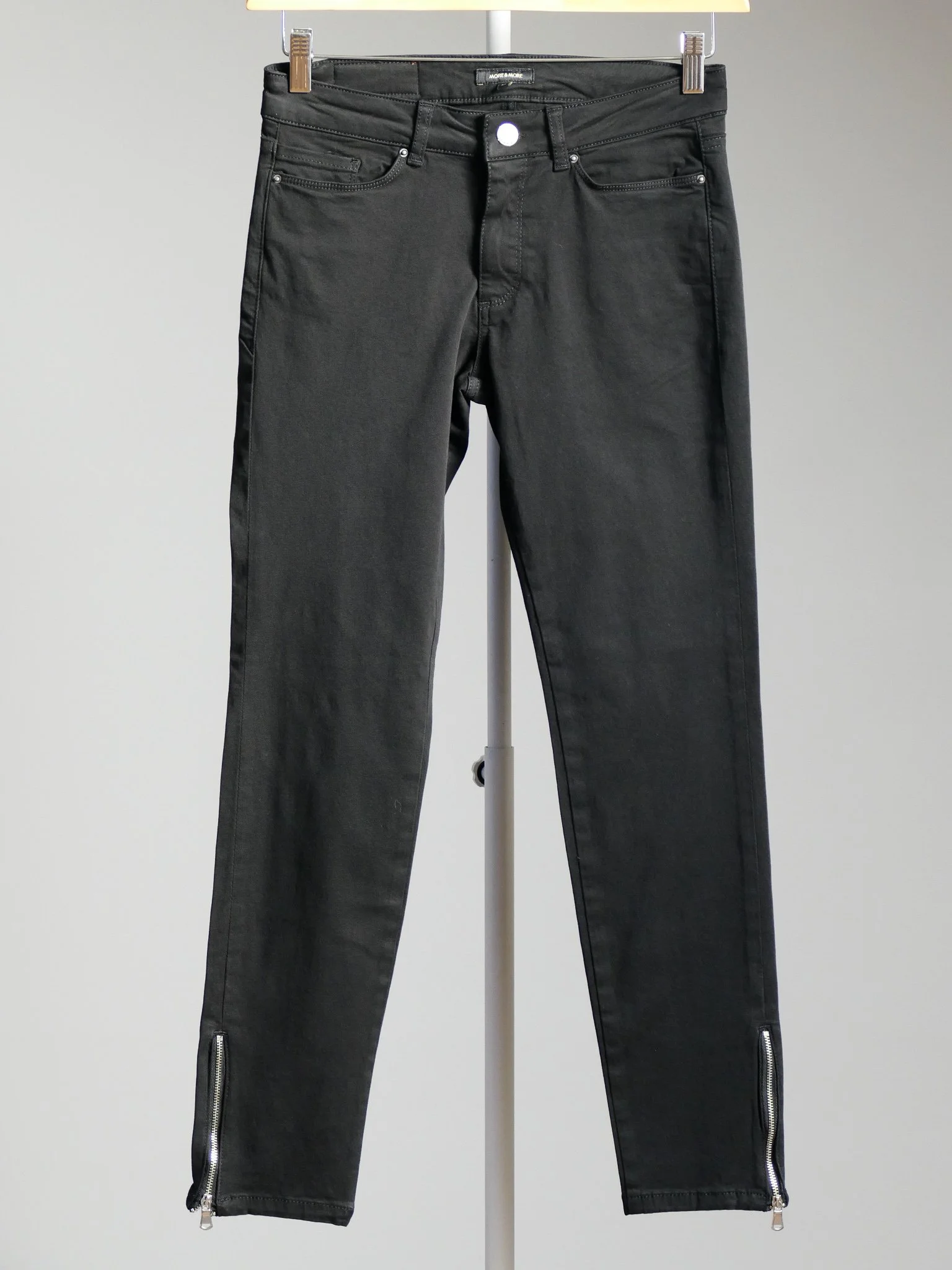 Pantalon jean’s 7/8ème slim fit noir BETTY BARCLAY