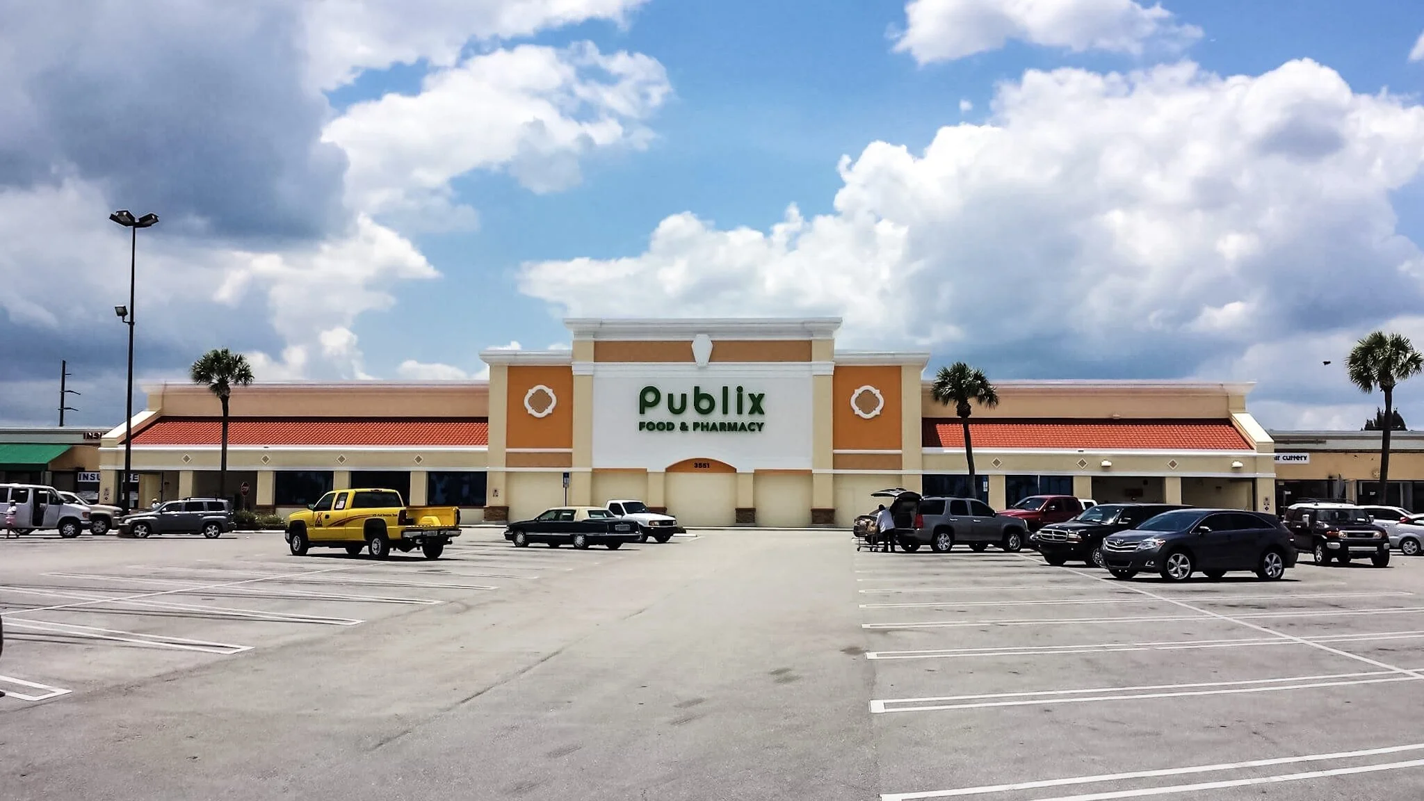 Northlake Village Publix