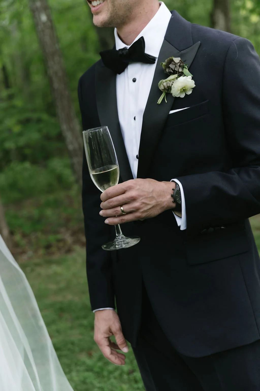 How Fancy Is Too Fancy? Choosing a Wedding Dress Code That Fits Your Day