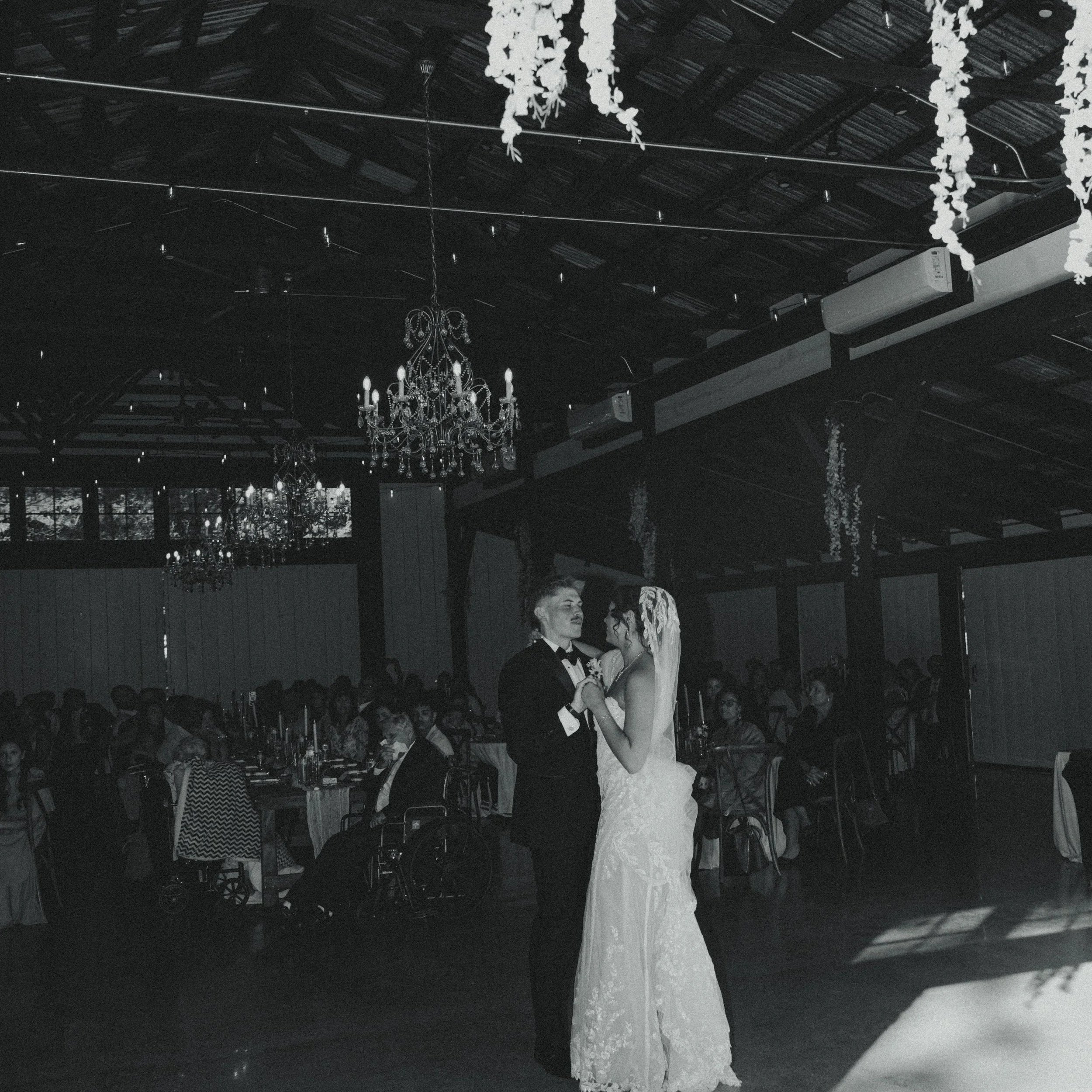 Lakefront Ceremony Wedding Venue