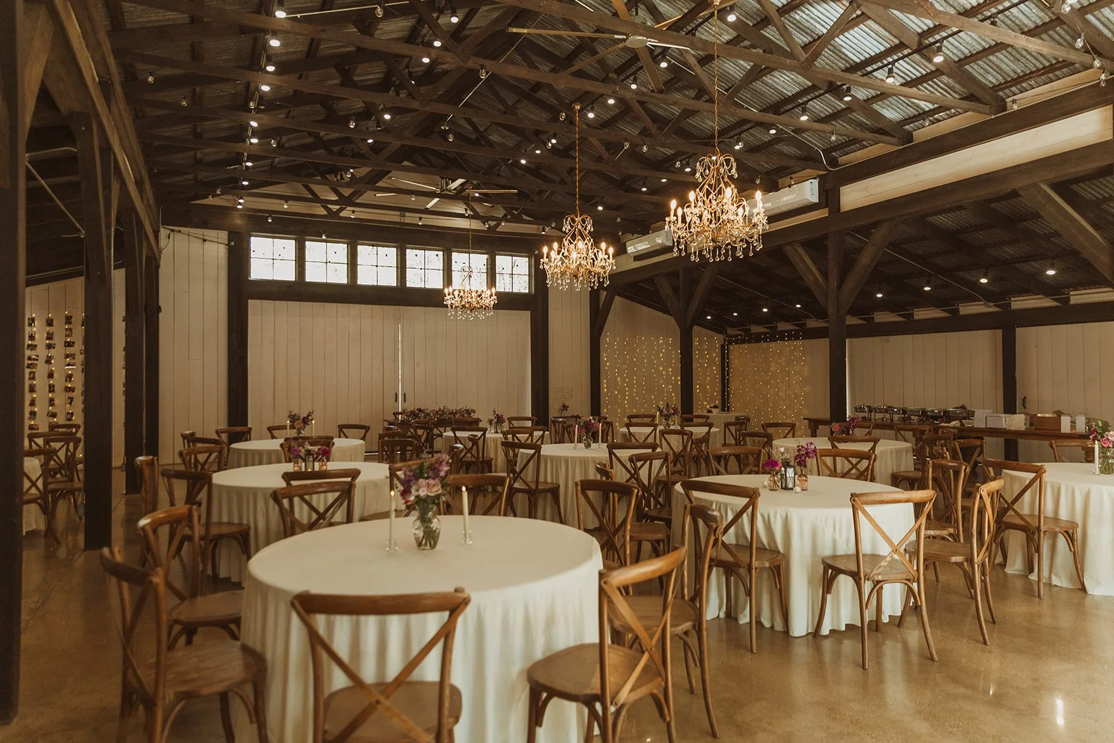 Barn wedding venue Tennessee