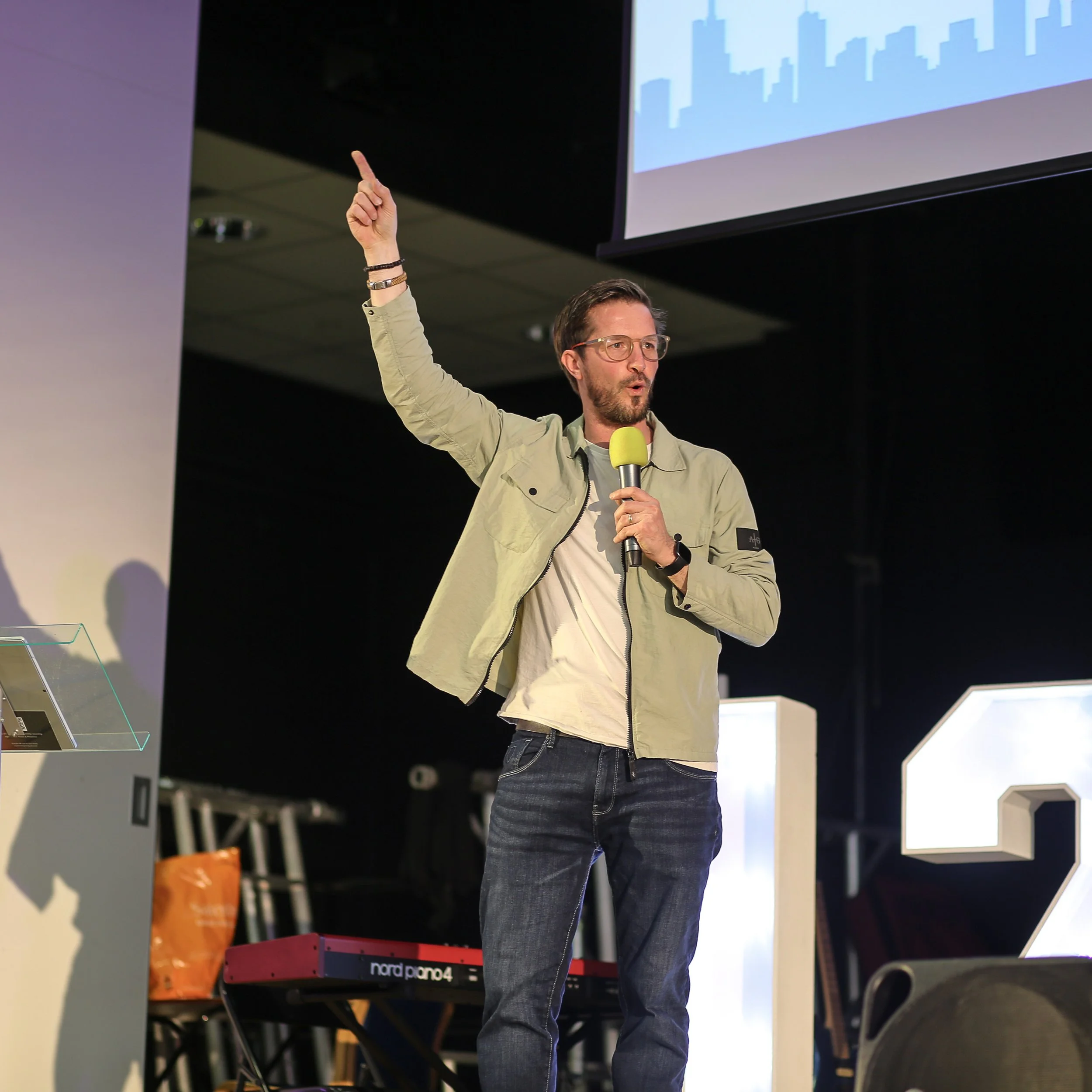 Worship Around The Cross : Worship Is Intimacy