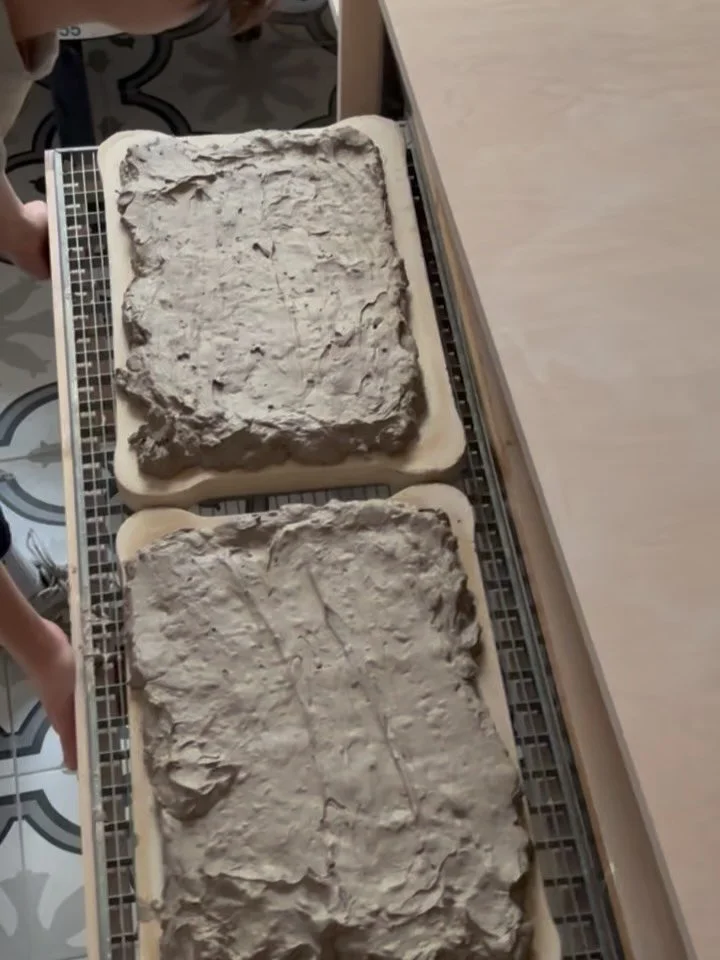 Long working days, full shelves and packed kilns these weeks 🏃&zwj;♀️