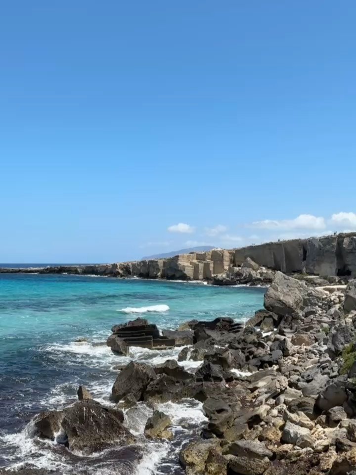 May was spent between deep blue sea, piles of clay and big Peronis and I&rsquo;m not mad about it 🫰