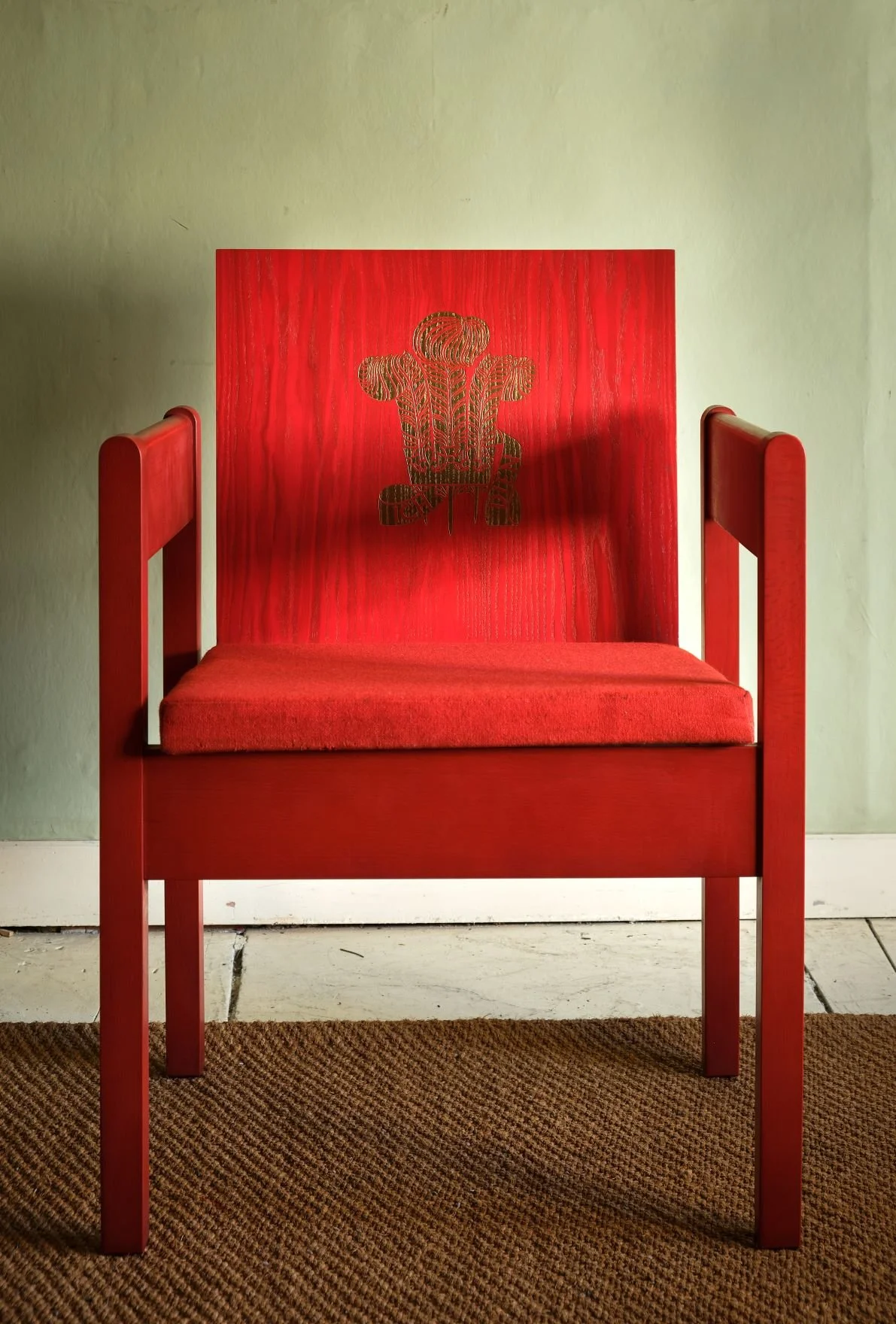 Prince of Wales Investiture “Red” Chair & Box — Havard & Havard Antiques