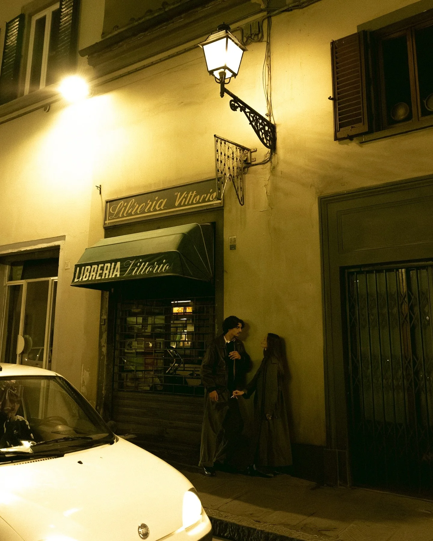 Nighttime shoot running around Florence with these two 🌚🕯️