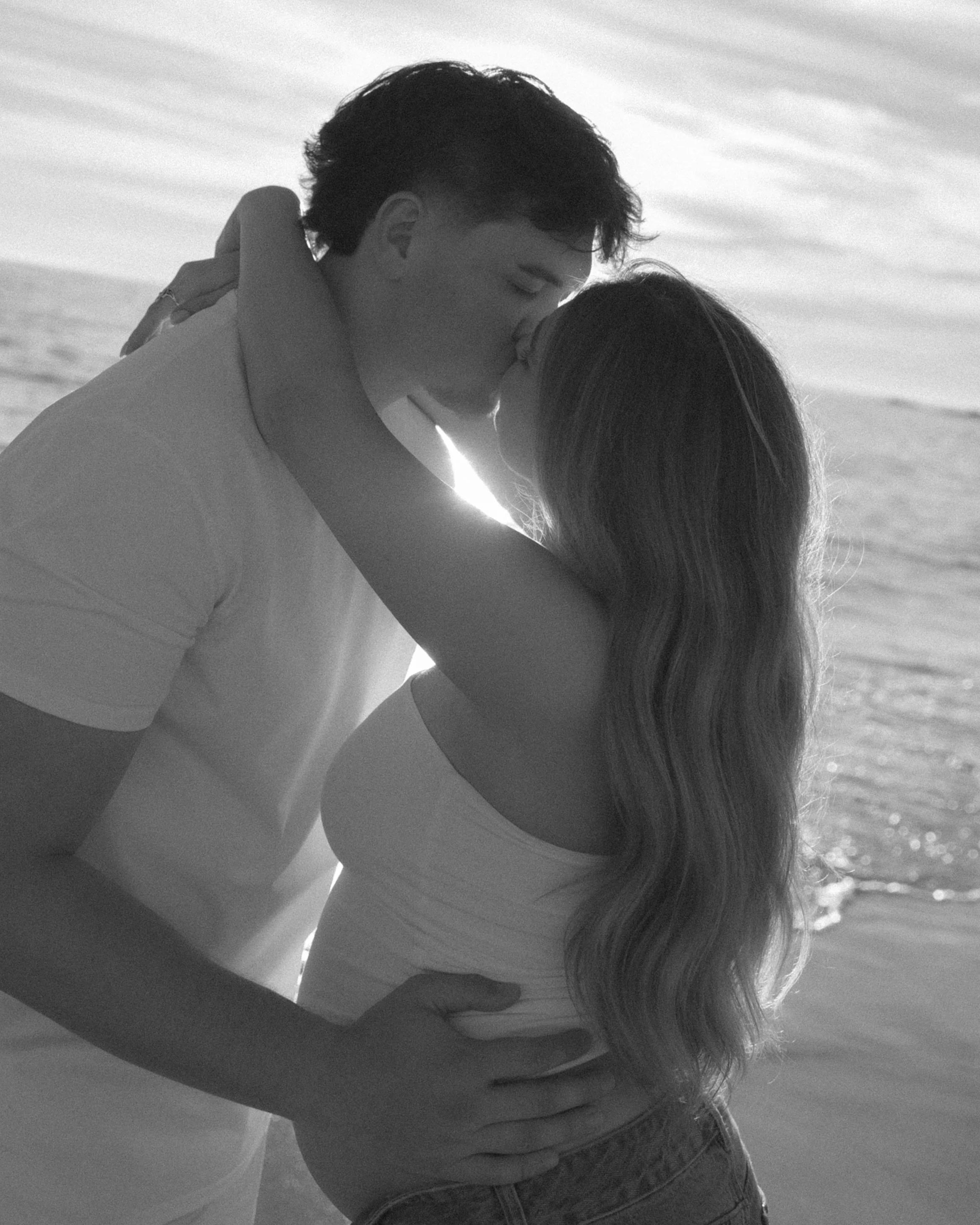chloe & tayven bw-33.jpg
