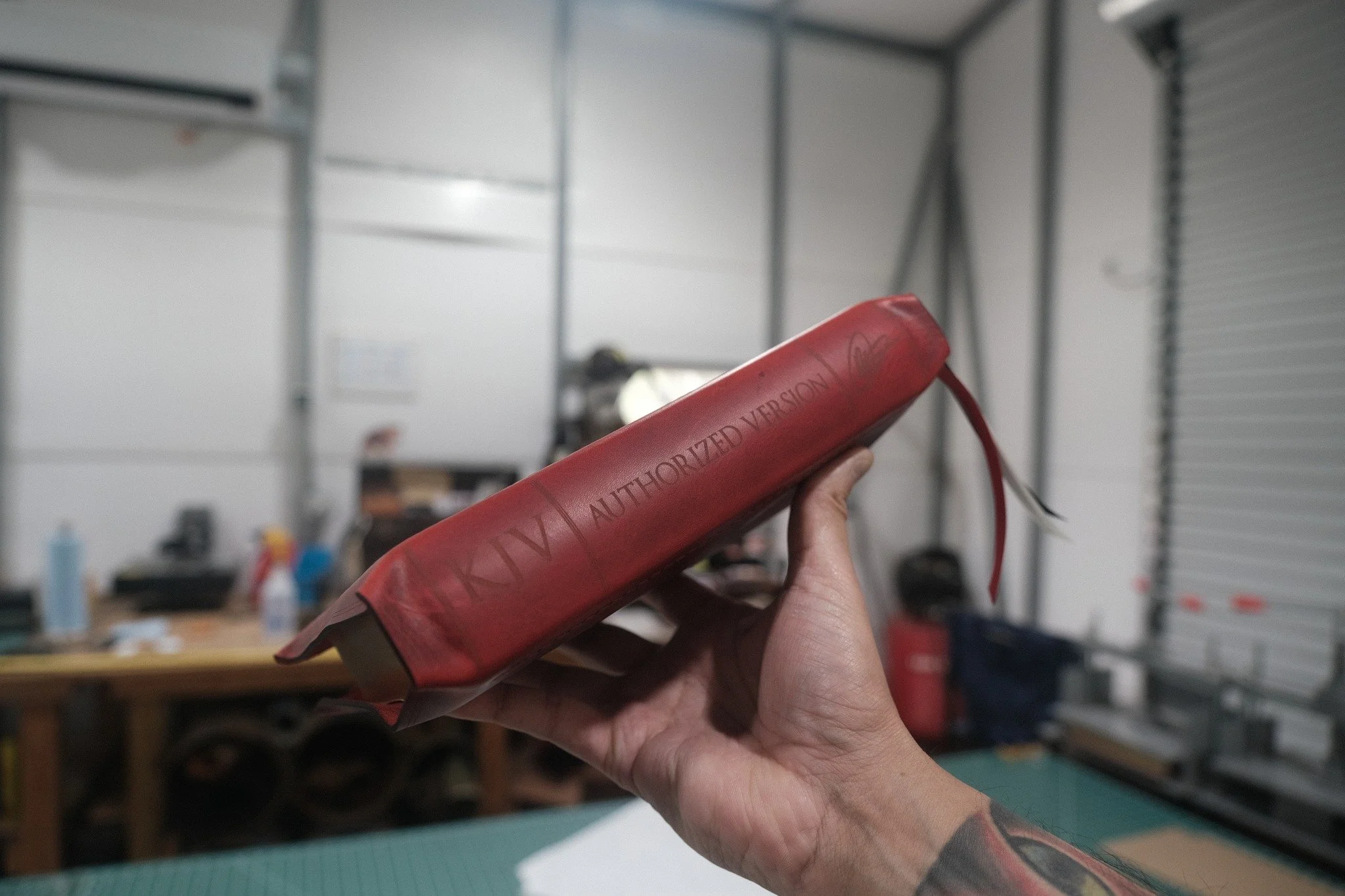 This Thomas Nelson Sovereign Collection Personal Size Reference Bible has been rebound in Badalassi Carlo Waxy Red, a rich vegetable tanned leather that will continue to deepen in character with years of use.

Build details.

Leather: Badalassi Carlo