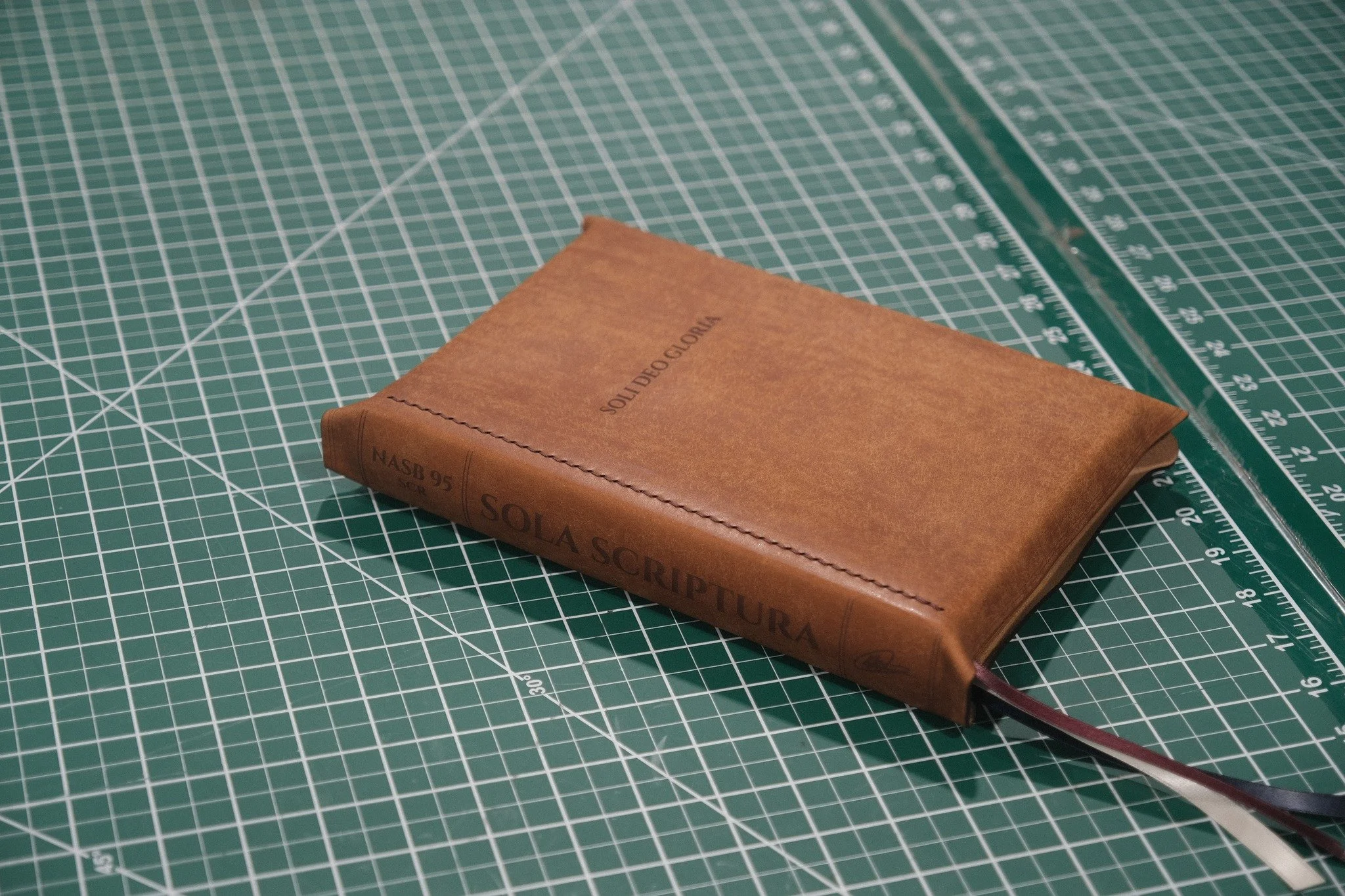 📖 Introducing the inaugural Sofield NASB 95 SCR Sola Scriptura Premium Bible in Cognac.

This first build in the new line is finished and ready to ship.

Bound in Badalassi Carlo Pueblo Cognac, with Beetroot Red stitching and three ribbons in Raisin